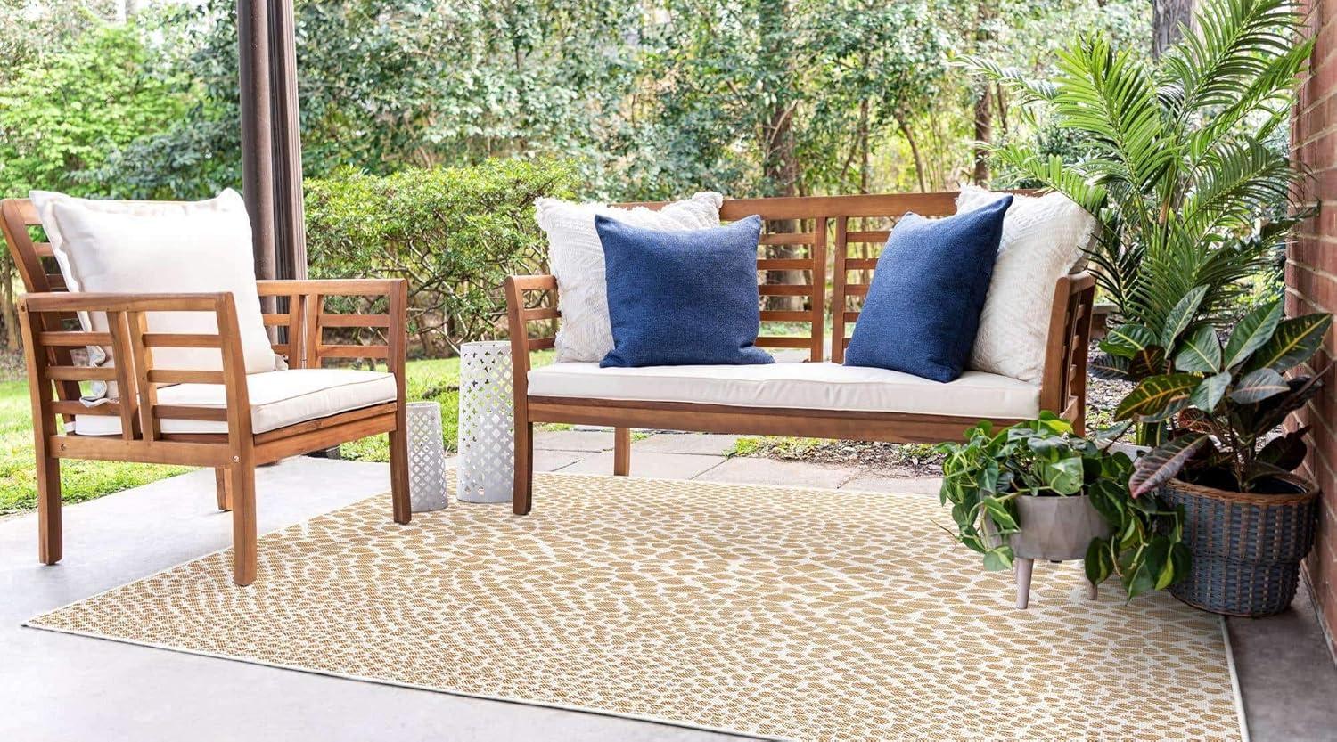 Beige and Ivory Synthetic Flat Woven Outdoor Rug, 8' x 10'