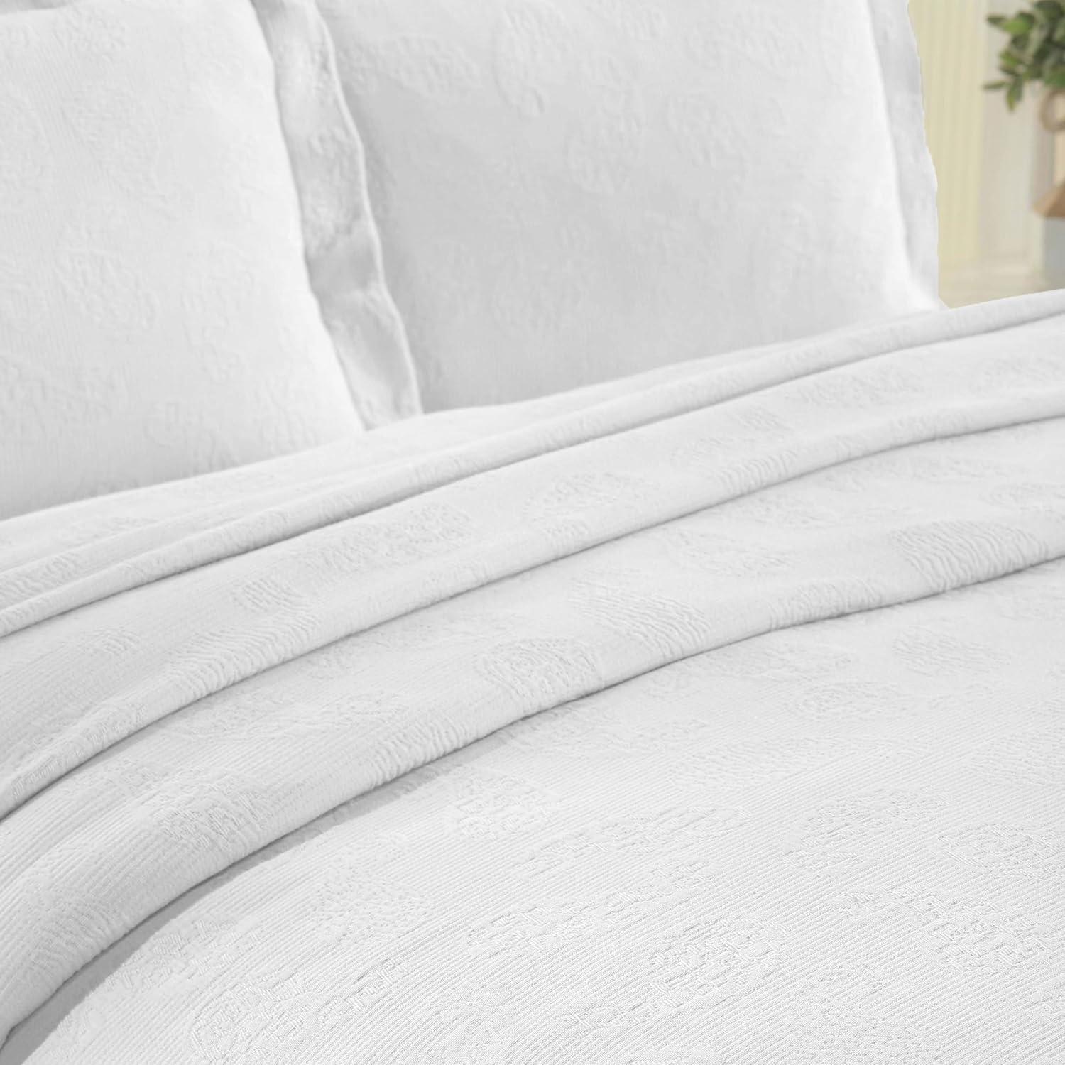 Superior Paisley Cotton Decorative Bedspread and Sham Set, King, White