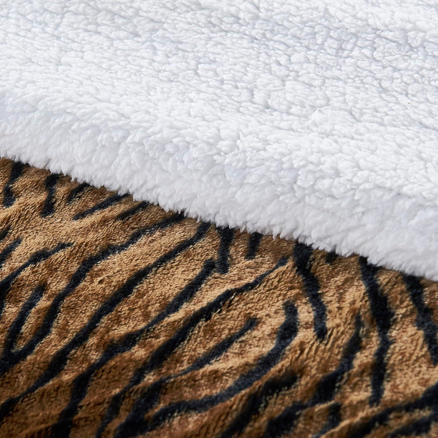 Safari Animal Nature Throw Blanket