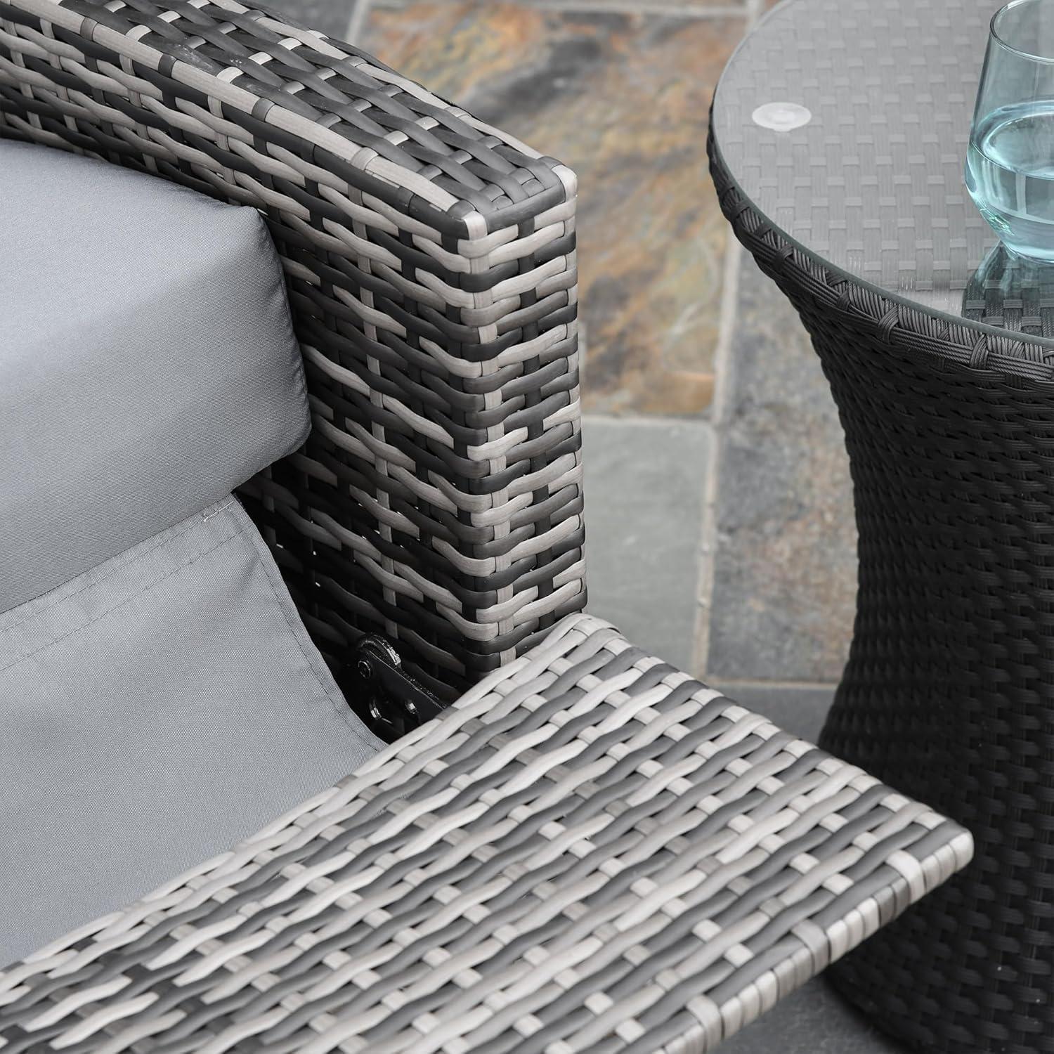 Outsunny Patio PE Rattan Wicker Recliner Chair with 360° Swivel, Soft Cushion, Lounge Chair for Patio, Garden, Backyard