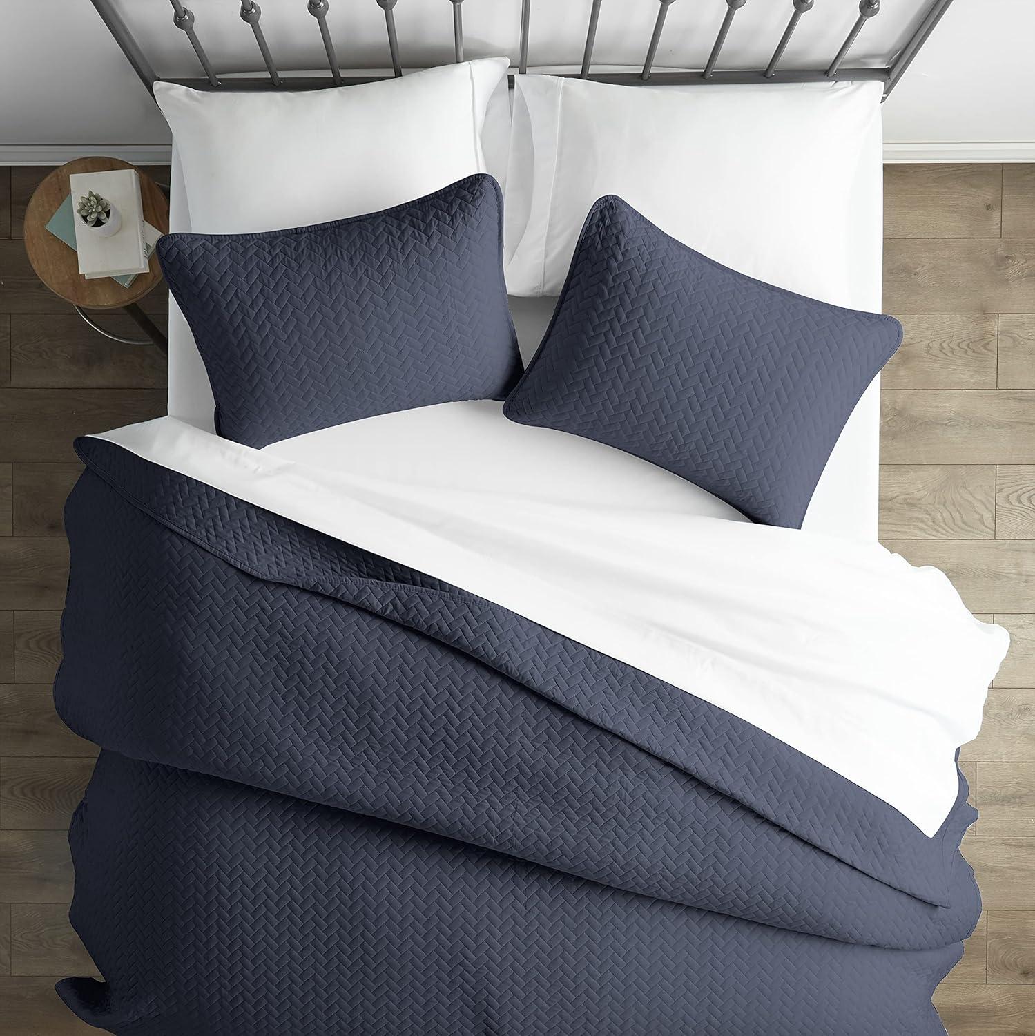 Becky Cameron Antora Microfiber Modern & Contemporary Coverlet / Bedspread Quilt Set
