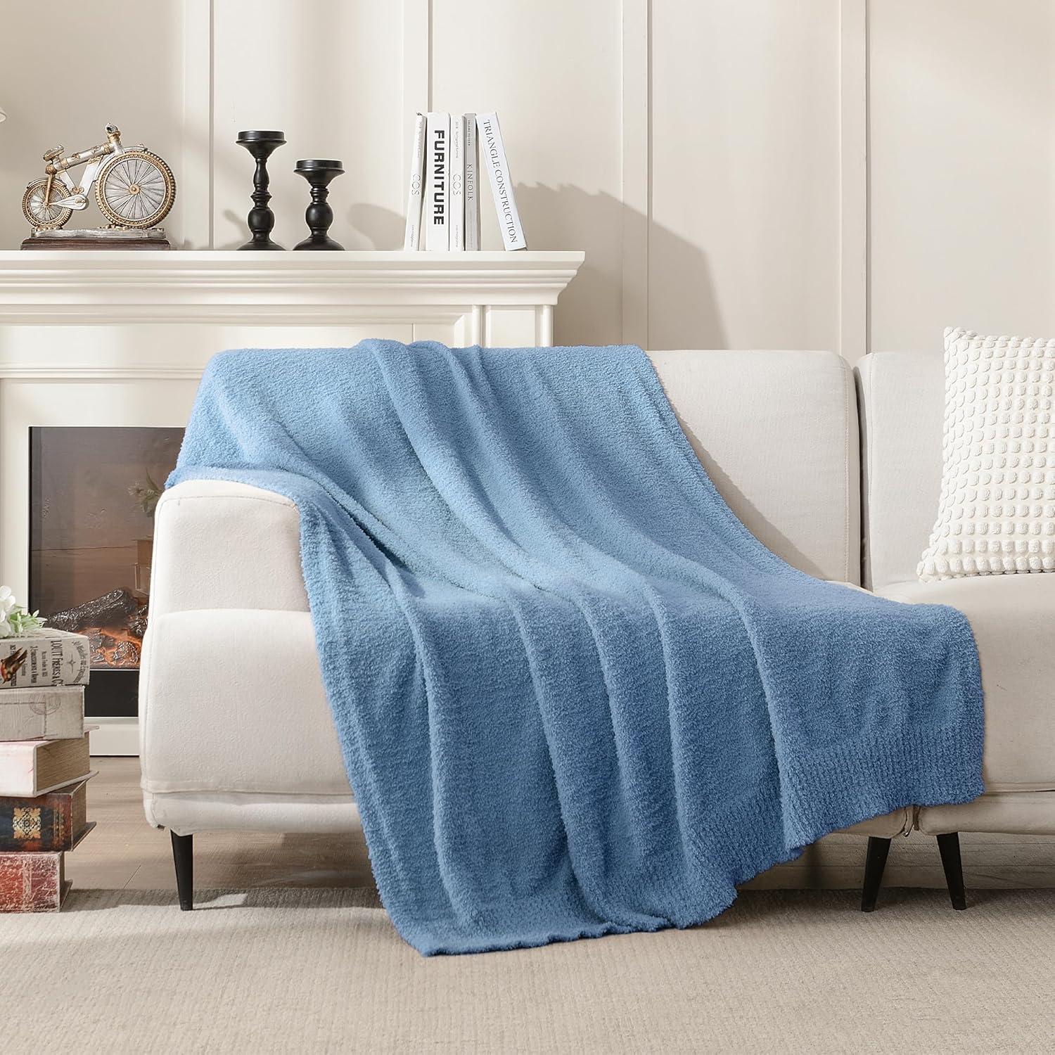 PAVILIA Lightweight Fleece Throw Blanket for Couch, Soft Warm Flannel Blankets for Bed