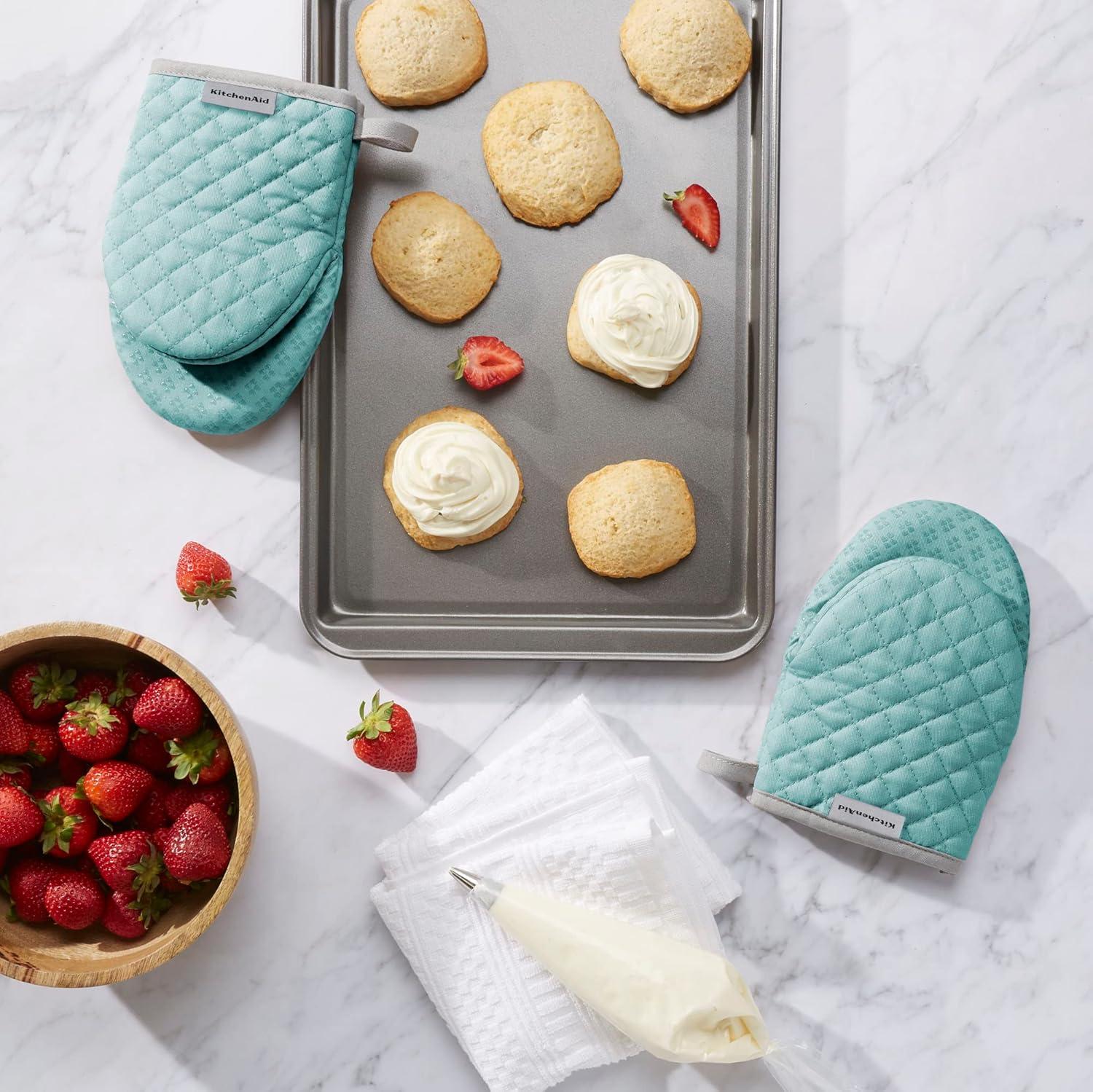 KitchenAid 2pk Cotton Asteroid Mini Oven Mitts, Light Teal: Hot Pads & Kitchen Textiles, Machine Washable, 8"x5.5"