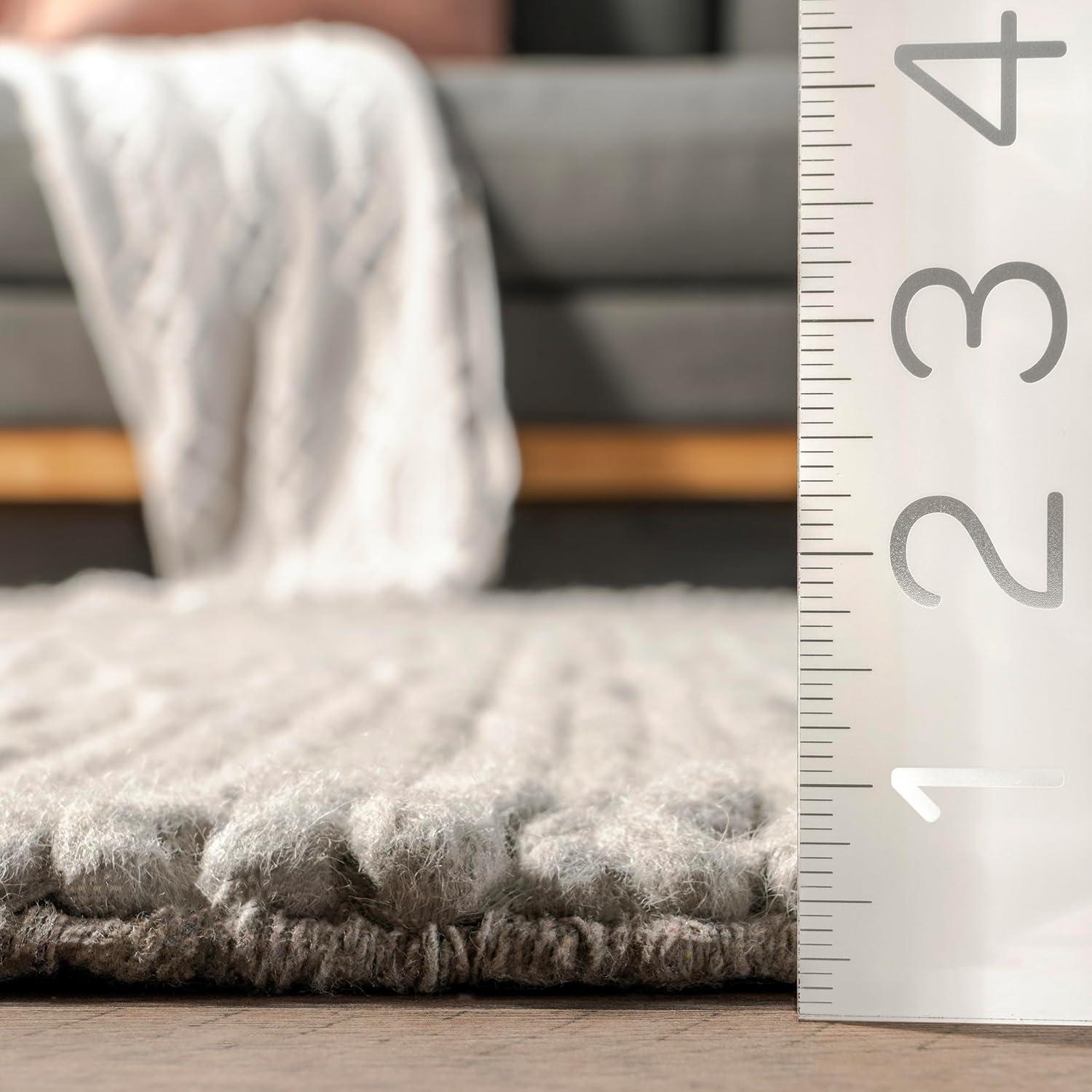 Handmade Braided Wool Light Gray Rug