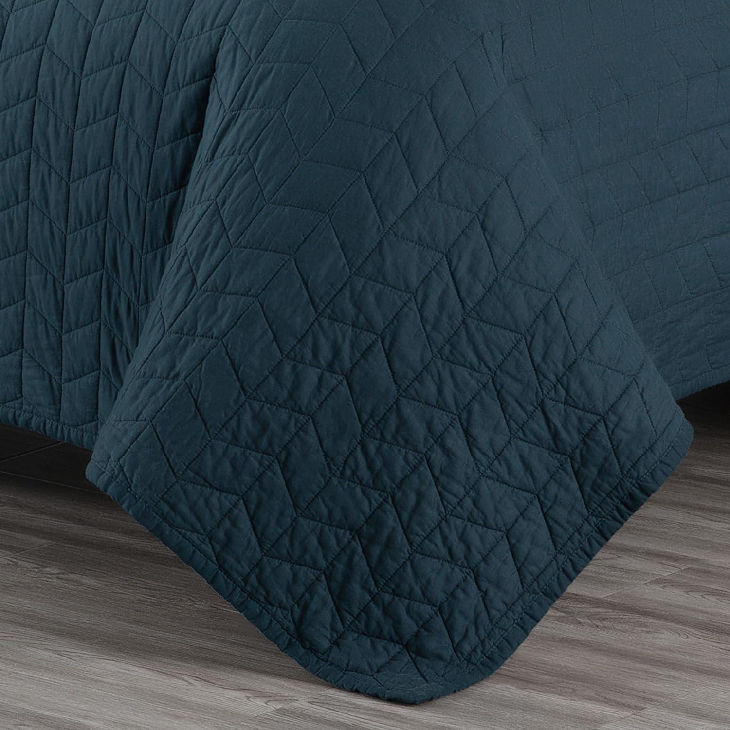 King Size Dark Blue Cotton Reversible Quilt Set