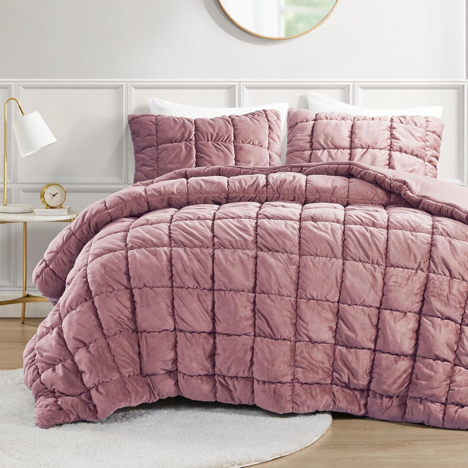 Intelligent Design Velvet Dream Puff Velvet Comforter Set