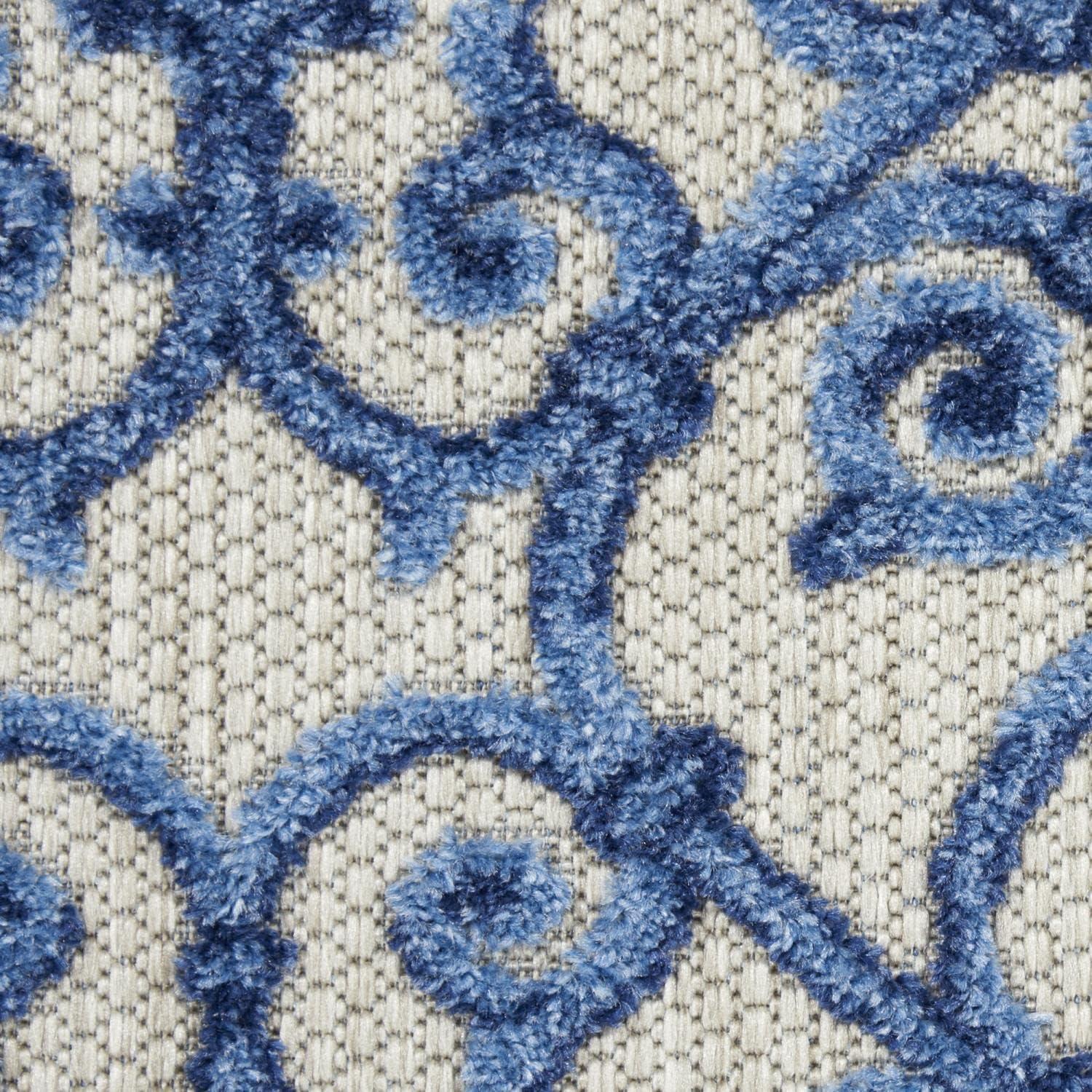 Lark Manor™ Rectangle Isalia 3'6" x 5'6" Area Rug in Blue/Gray