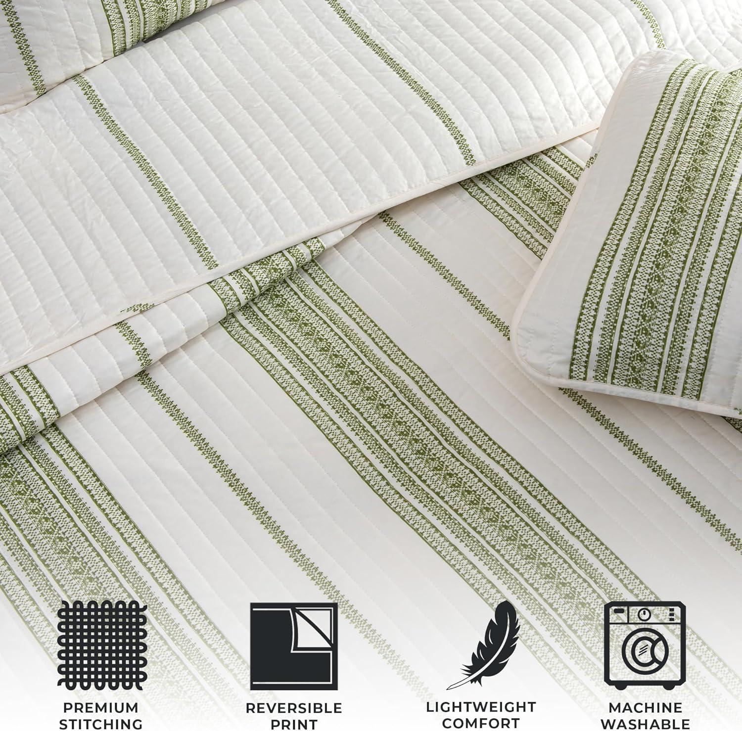 Twin/Twin XL White and Green Striped Cotton Quilt Bedding Set