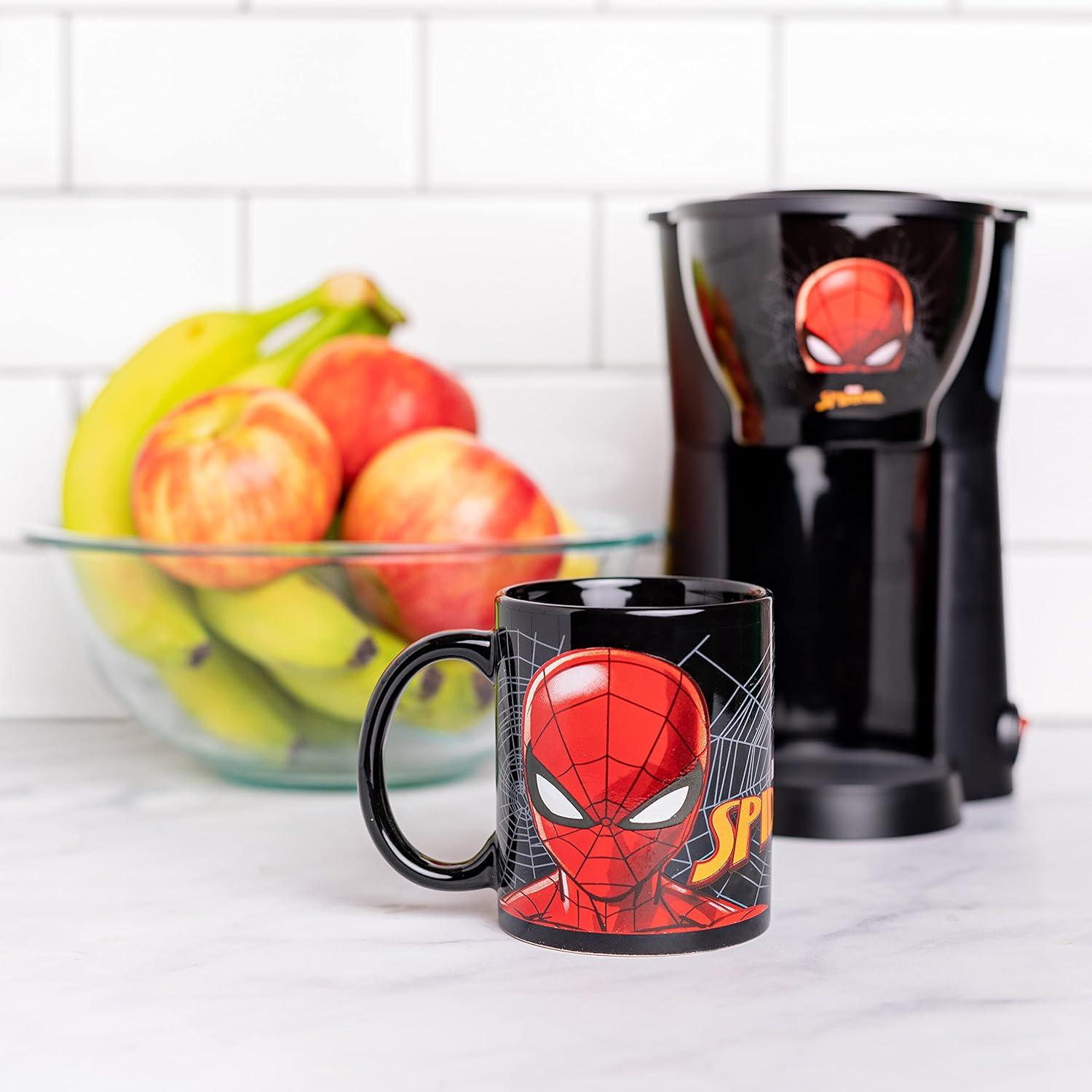 Uncanny Brands Marvel Spider-Man Coffee Maker Set