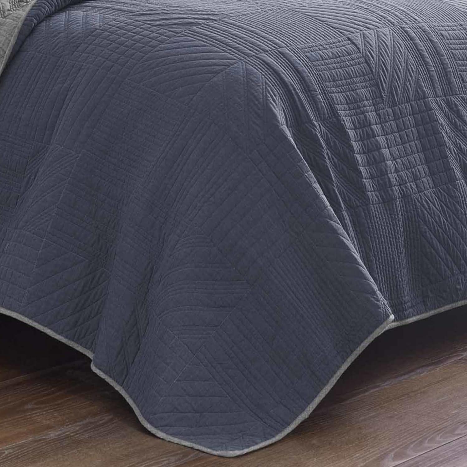 Eddie Bauer Hidden Lake Reversible Quilt Set