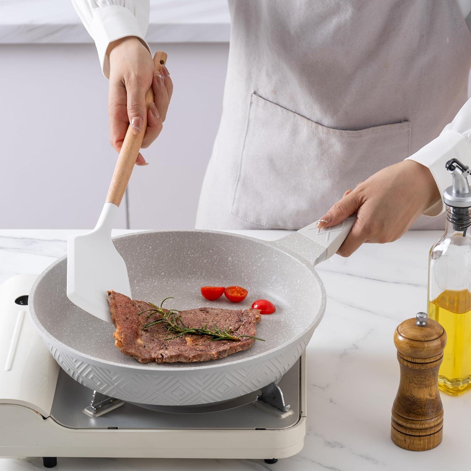 Country Kitchen 11-Pc Cast Aluminum Cookware Set Non Stick Pots and Pan Set, Cream Diamond