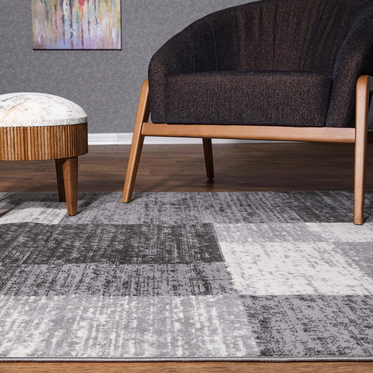 Gray Geometric Easy Care Synthetic Area Rug 8' x 10'