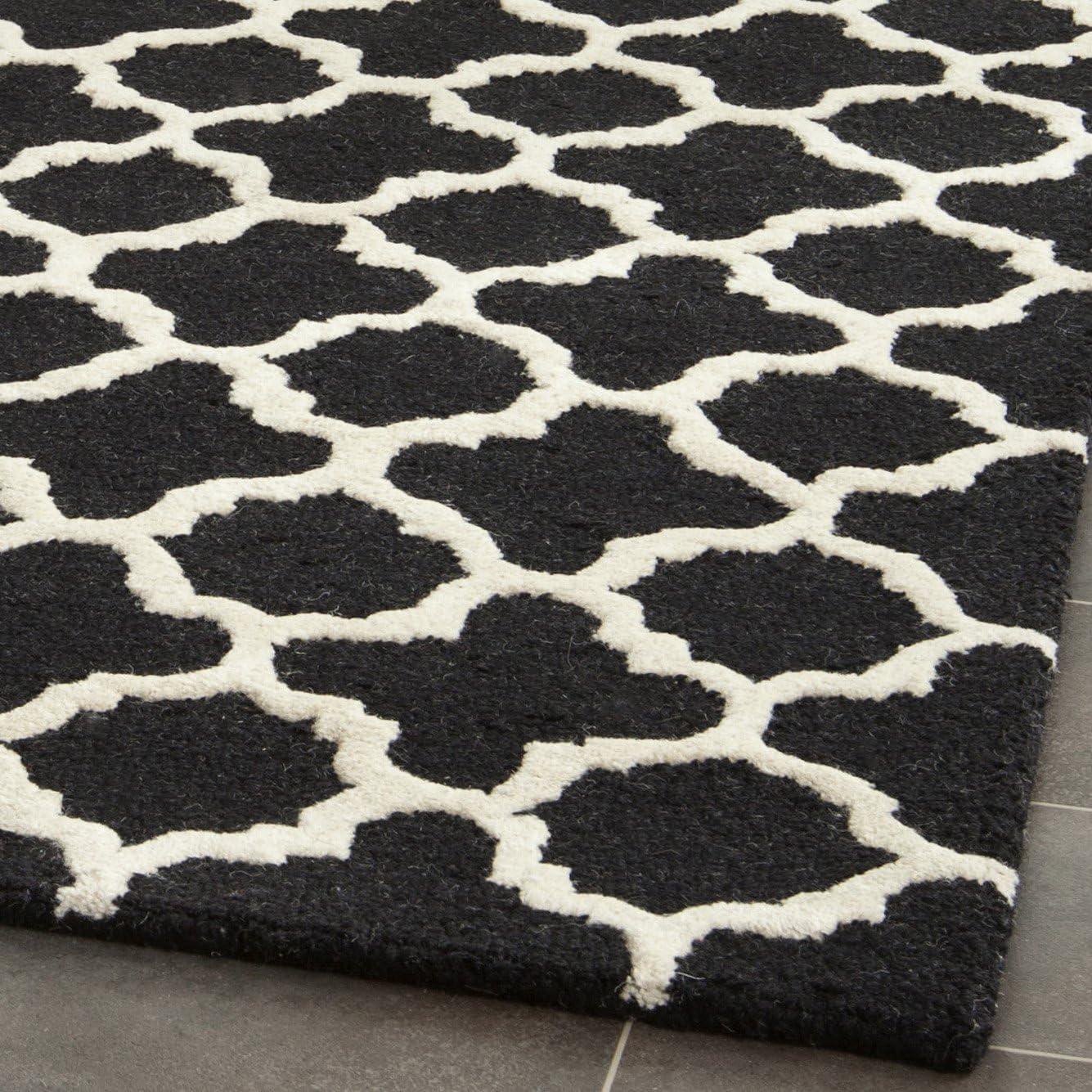 Cambridge CAM130 Hand Tufted Area Rug  - Safavieh