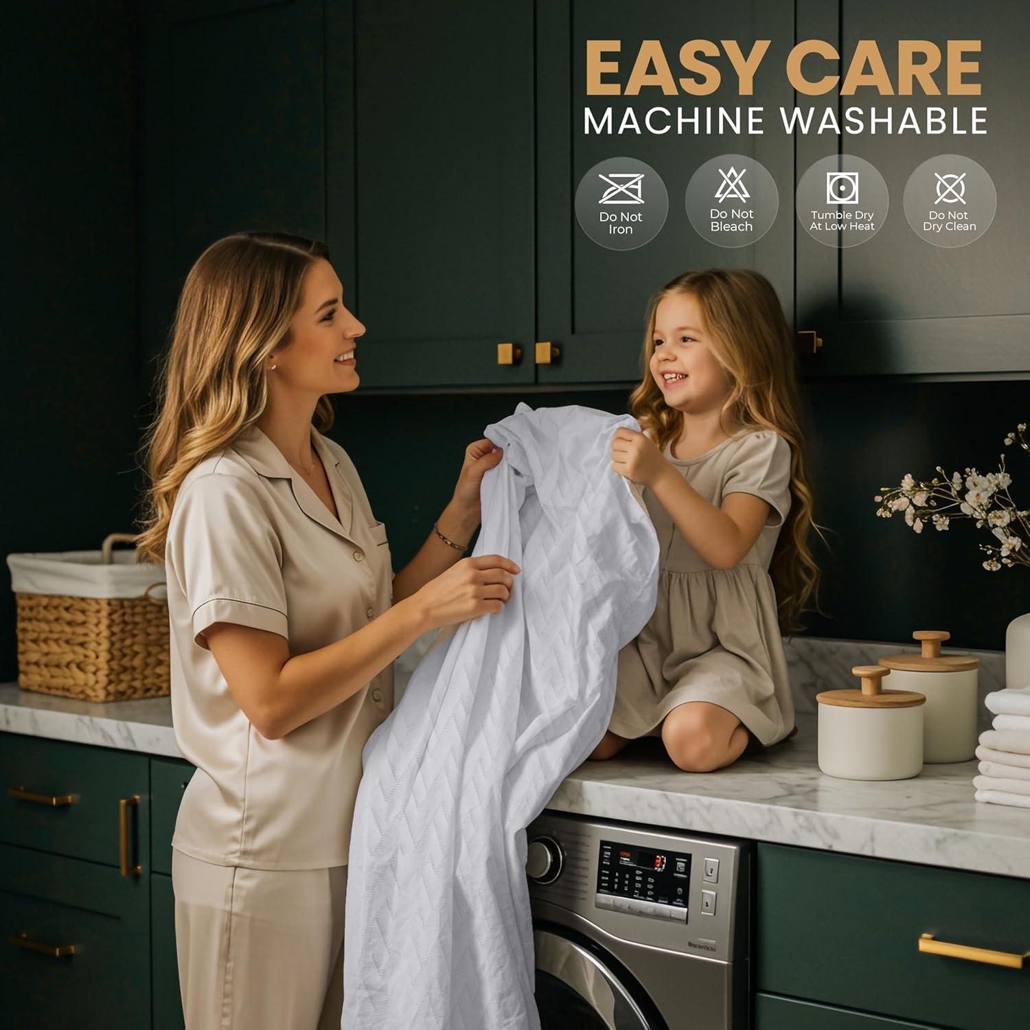 Utopia Bedding Waterproof Mattress Protector Full Size, Premium 3D Air Soft Fabric Mattress Cover, Fits 15 Inches Deep, Breathable, Fitted Style with Stretchable Pockets