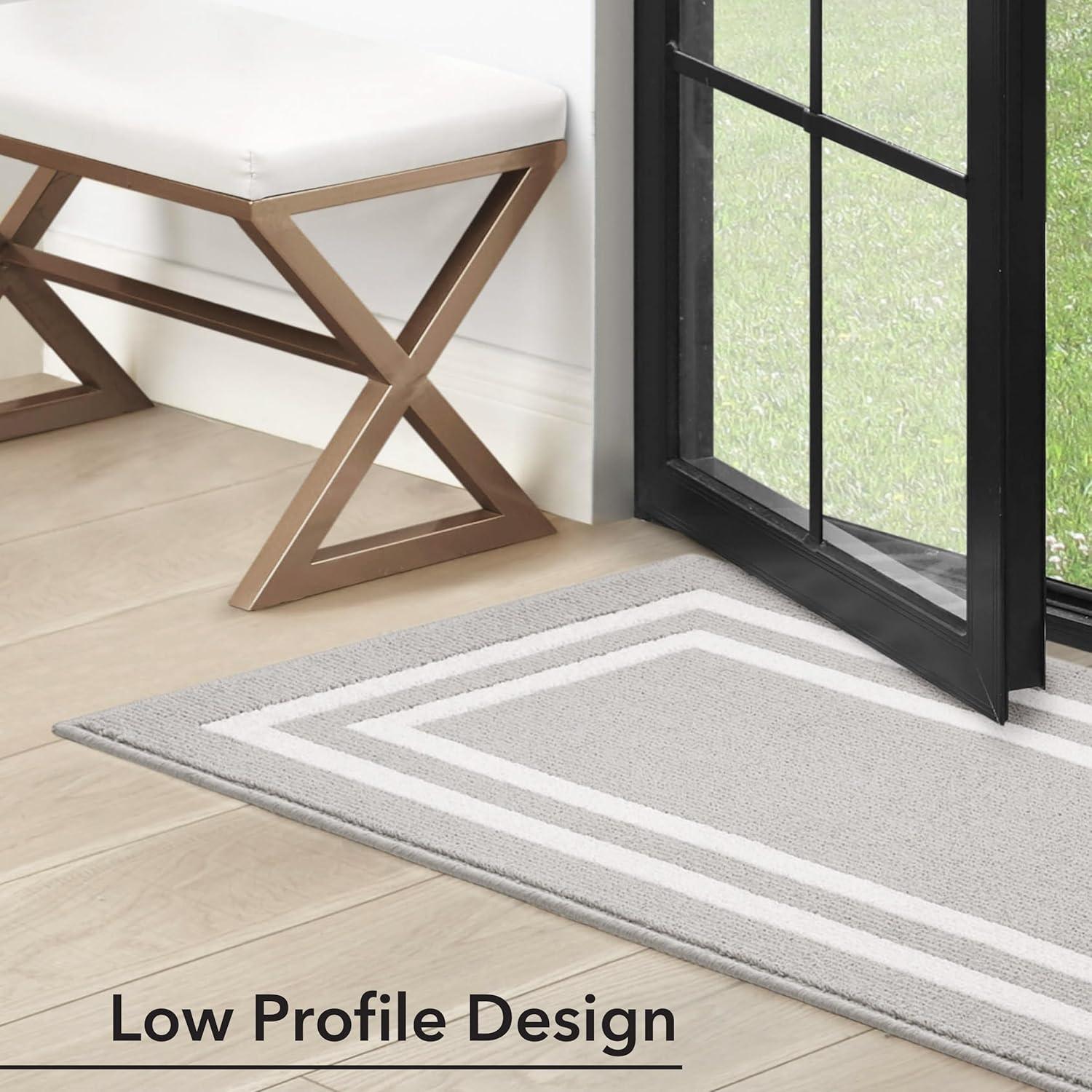 Double Border Machine Tufted Performance Light Gray/White Rug