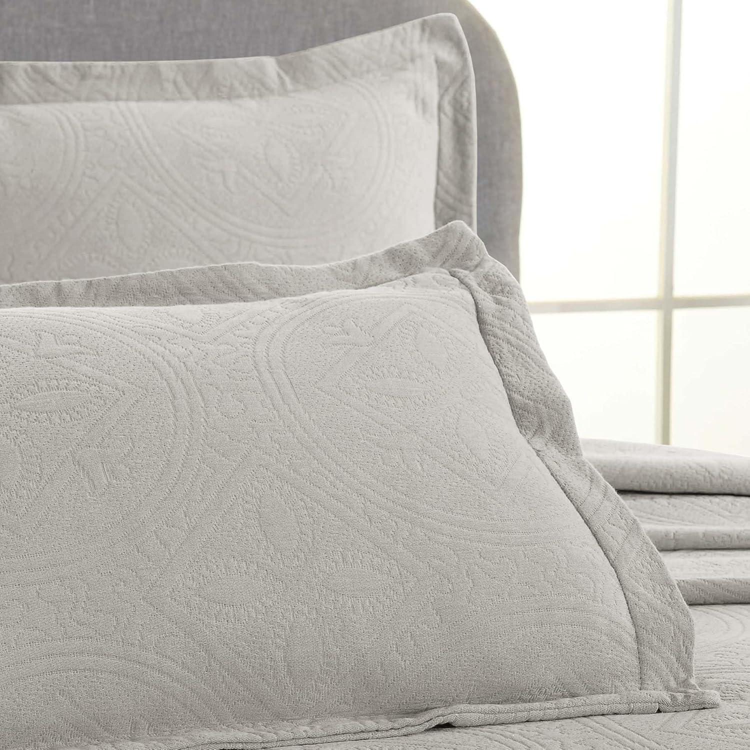 Celtic Circles King White Cotton Bedspread and Pillow Shams Set