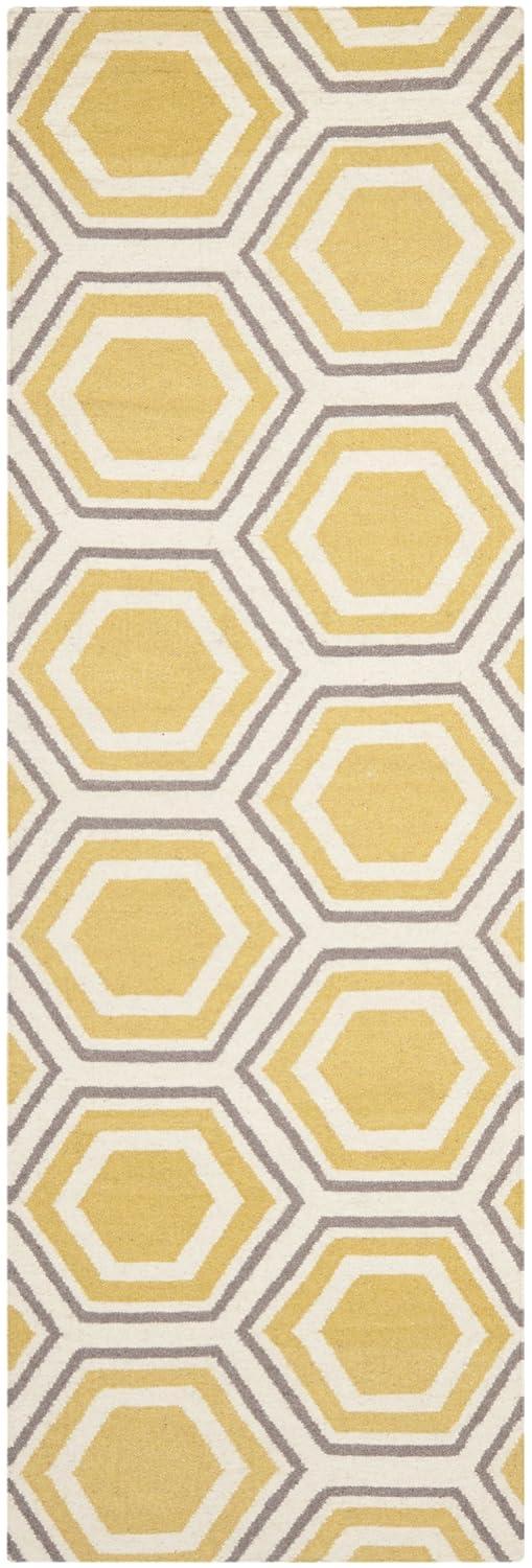 SAFAVIEH Dhurries Collection Runner Rug - 2'6" x 6', Ivory & Yellow, Handmade Flat Weave Wool, Ideal for High Traffic Areas in Living Room, Bedroom (DHU202A)