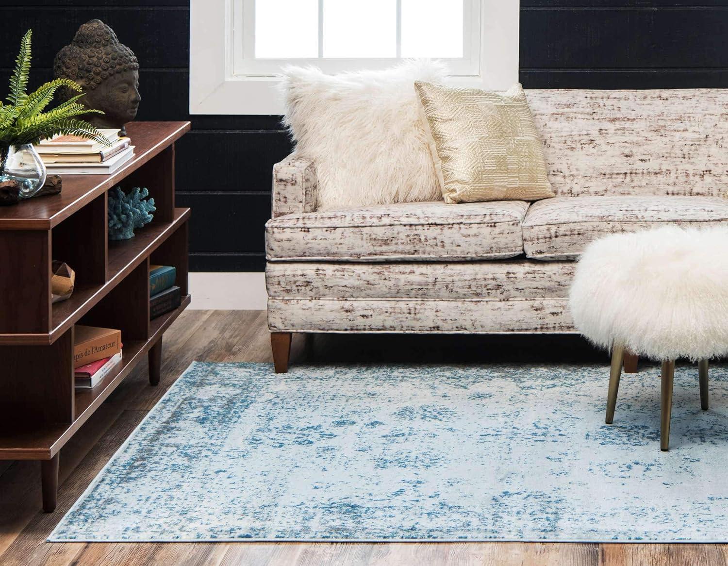 Sofia Casino Light Blue 4'1" x 6'1" Rectangular Easy-Care Area Rug