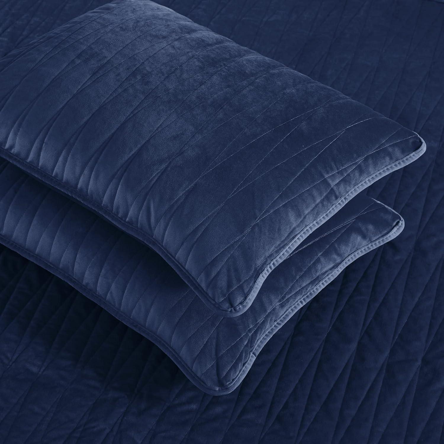 Brielle Premium Modern & Contemporary Velvet Quilt Set