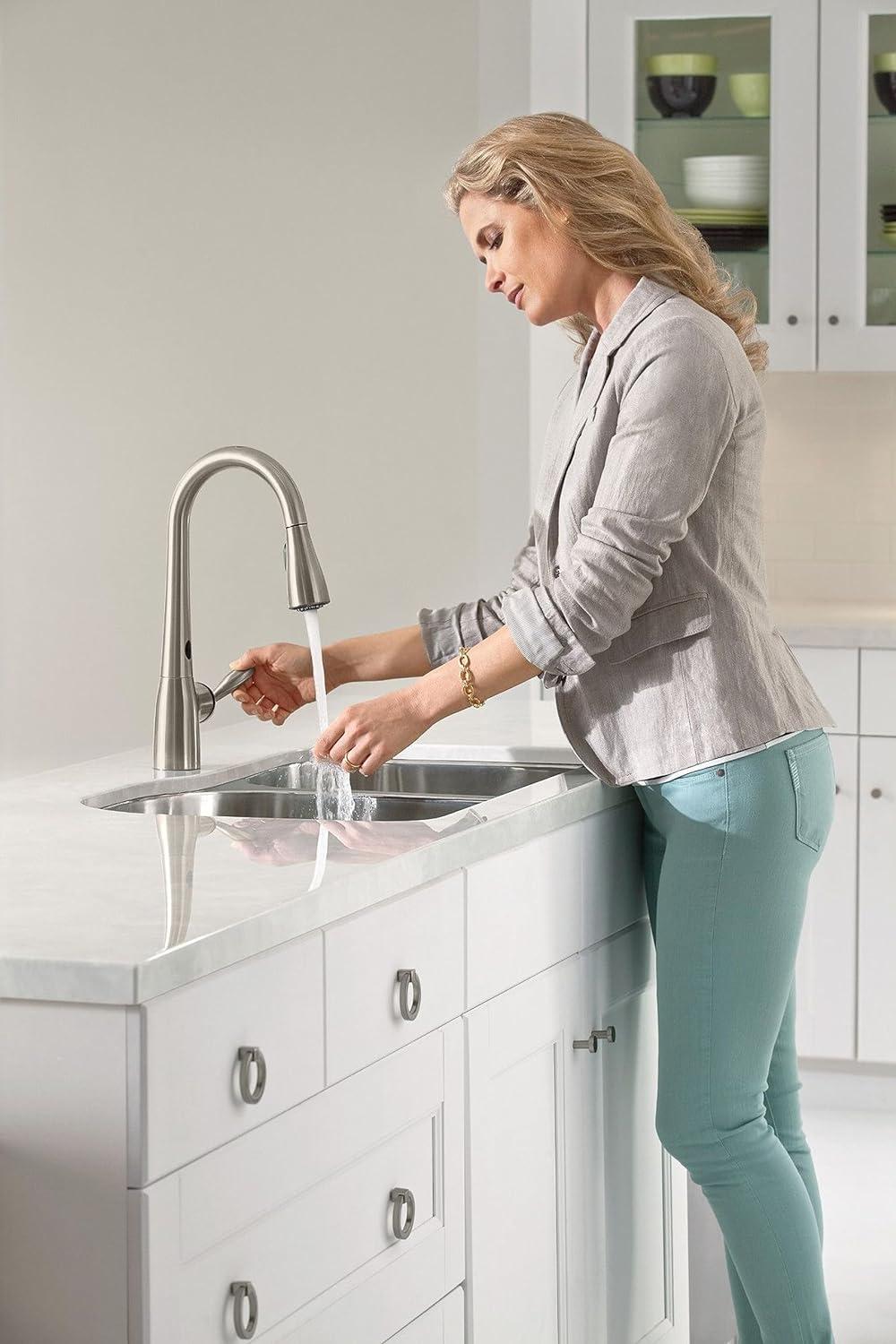 Moen 7594ESRS Spot resist stainless one-handle pulldown kitchen faucet