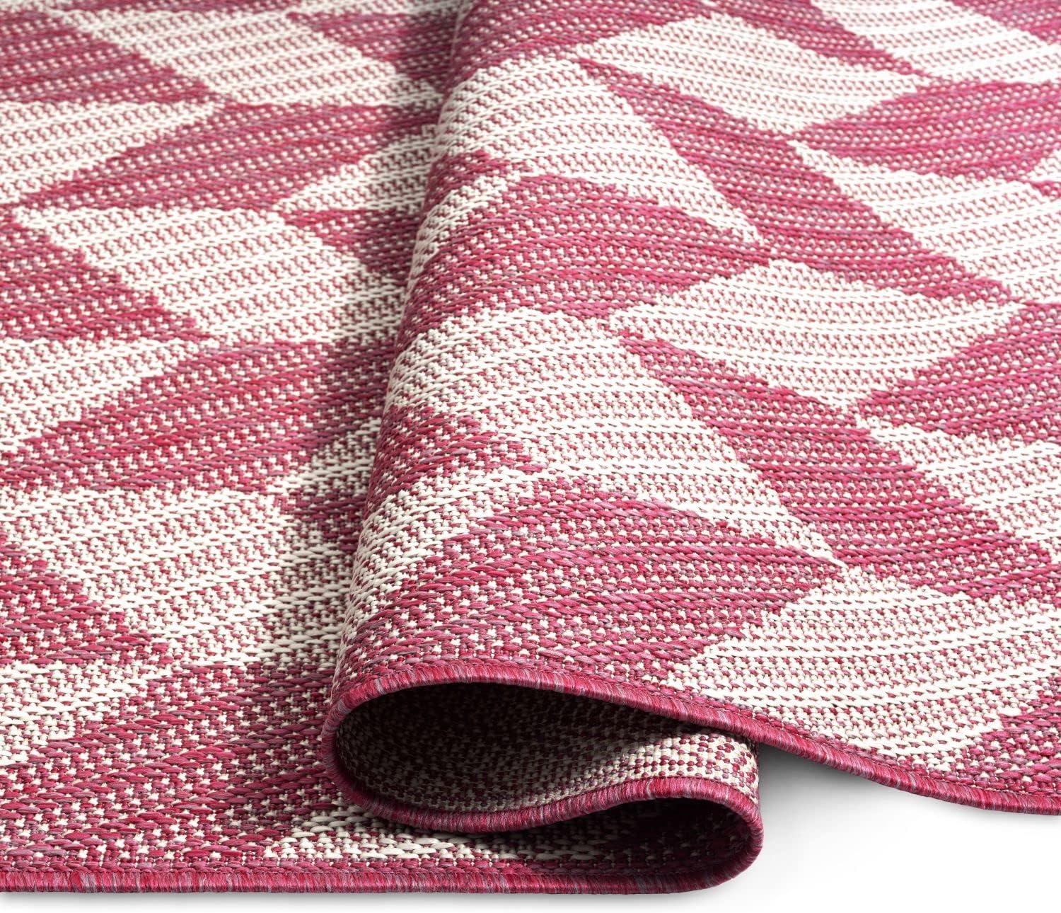 Modern Chic Red Geometric 8' x 10' Indoor/Outdoor Synthetic Rug