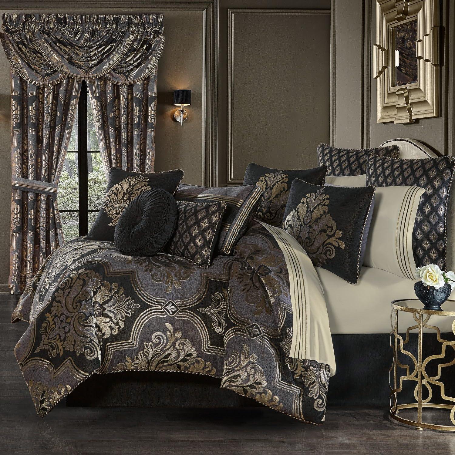 Sayreville Comforter Set