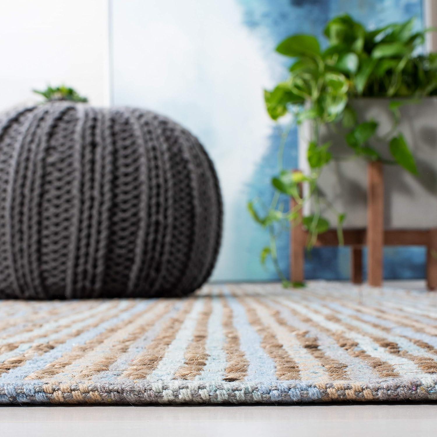 SAFAVIEH Cape Cod Ivana Braided Striped Area Rug, 8' x 10', Green