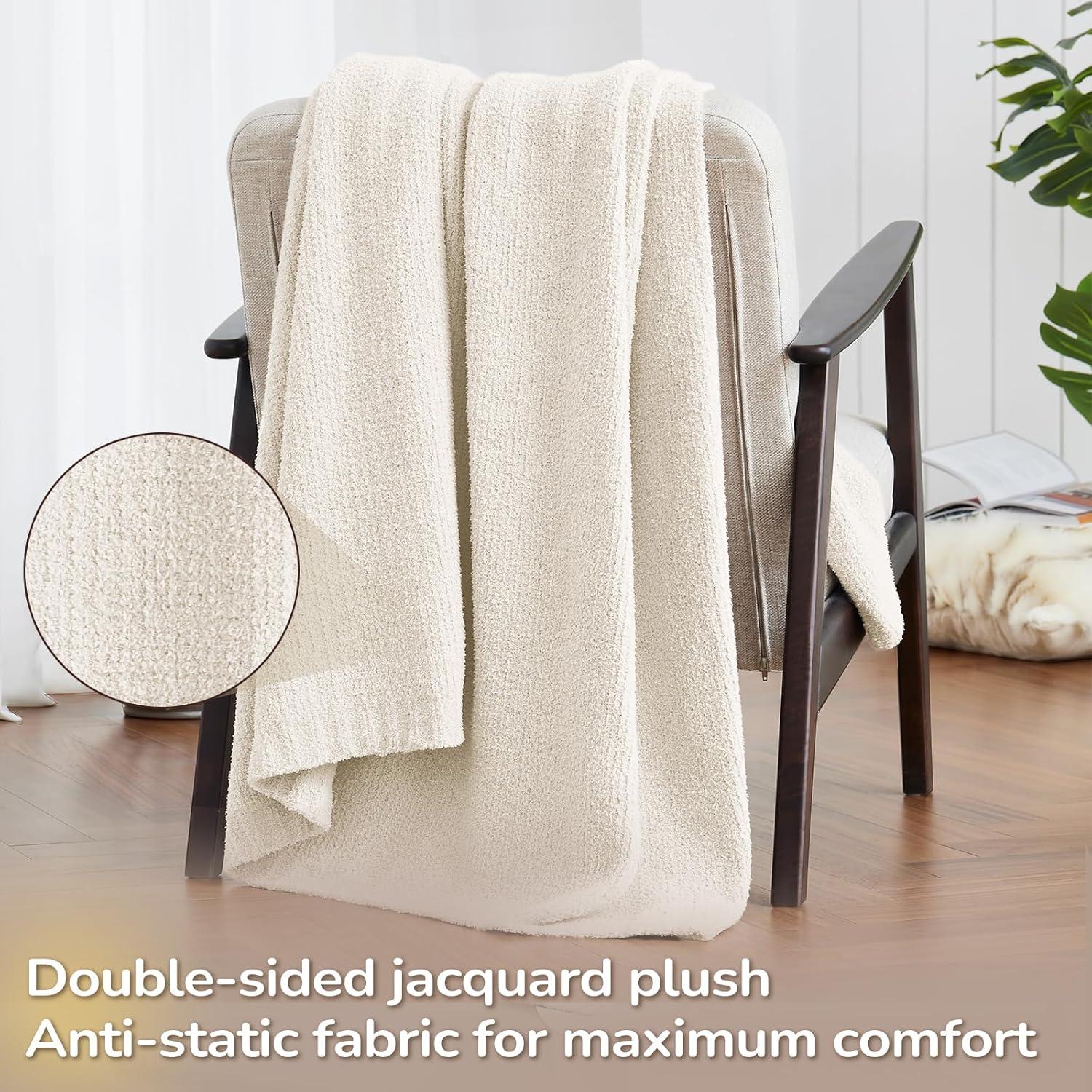 PAVILIA Plush Knit Throw Blanket for Couch Sofa Bed, Super Soft Fluffy Fuzzy Lightweight Warm Cozy All Season