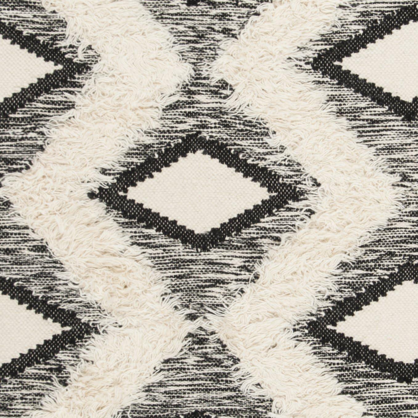 Kenya KNY908 Hand Knotted Area Rug  - Safavieh