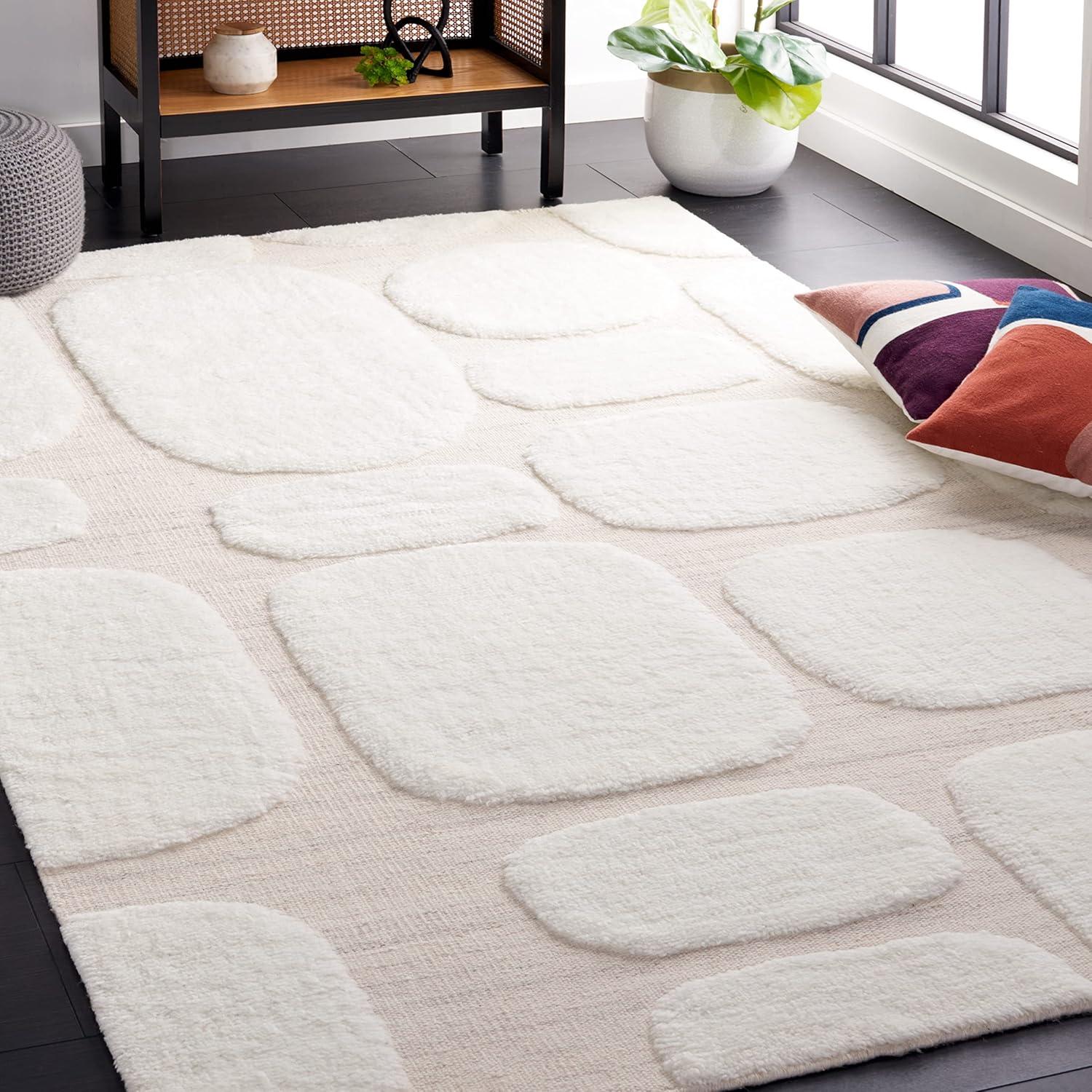 Ivory and Beige Geometric Wool Shag Rug, 6' x 9'