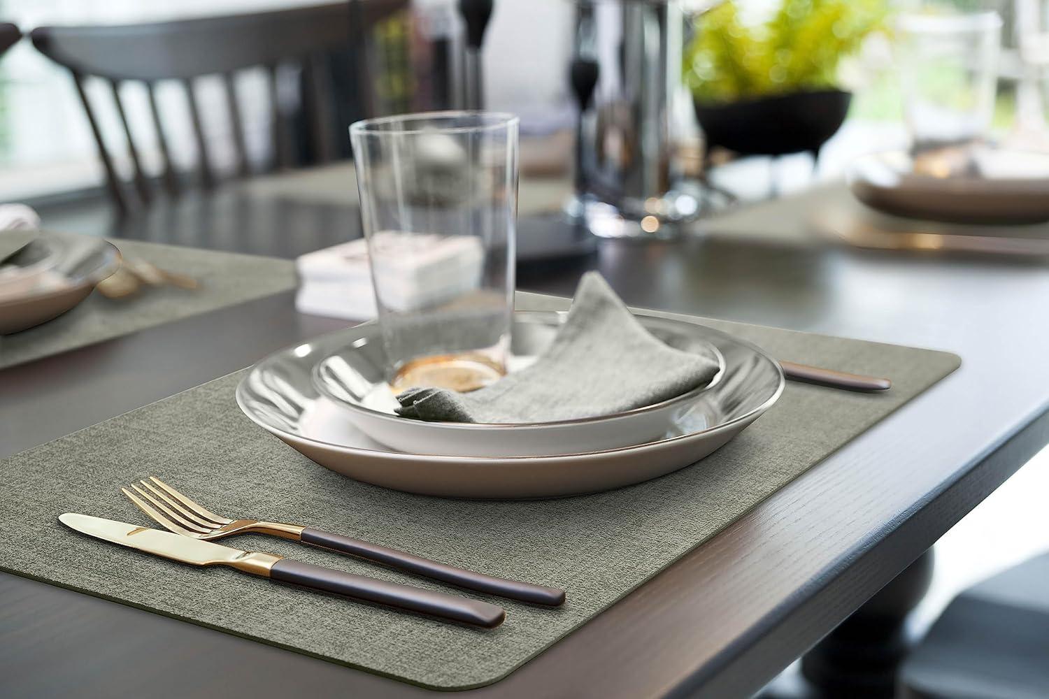 FOCUSLINE Faux Leather Placemats Set of 6, Light Grey Table Place Mats, Waterproof and Non-Slip Dining Table Mats for Indoor & Outdoor Use
