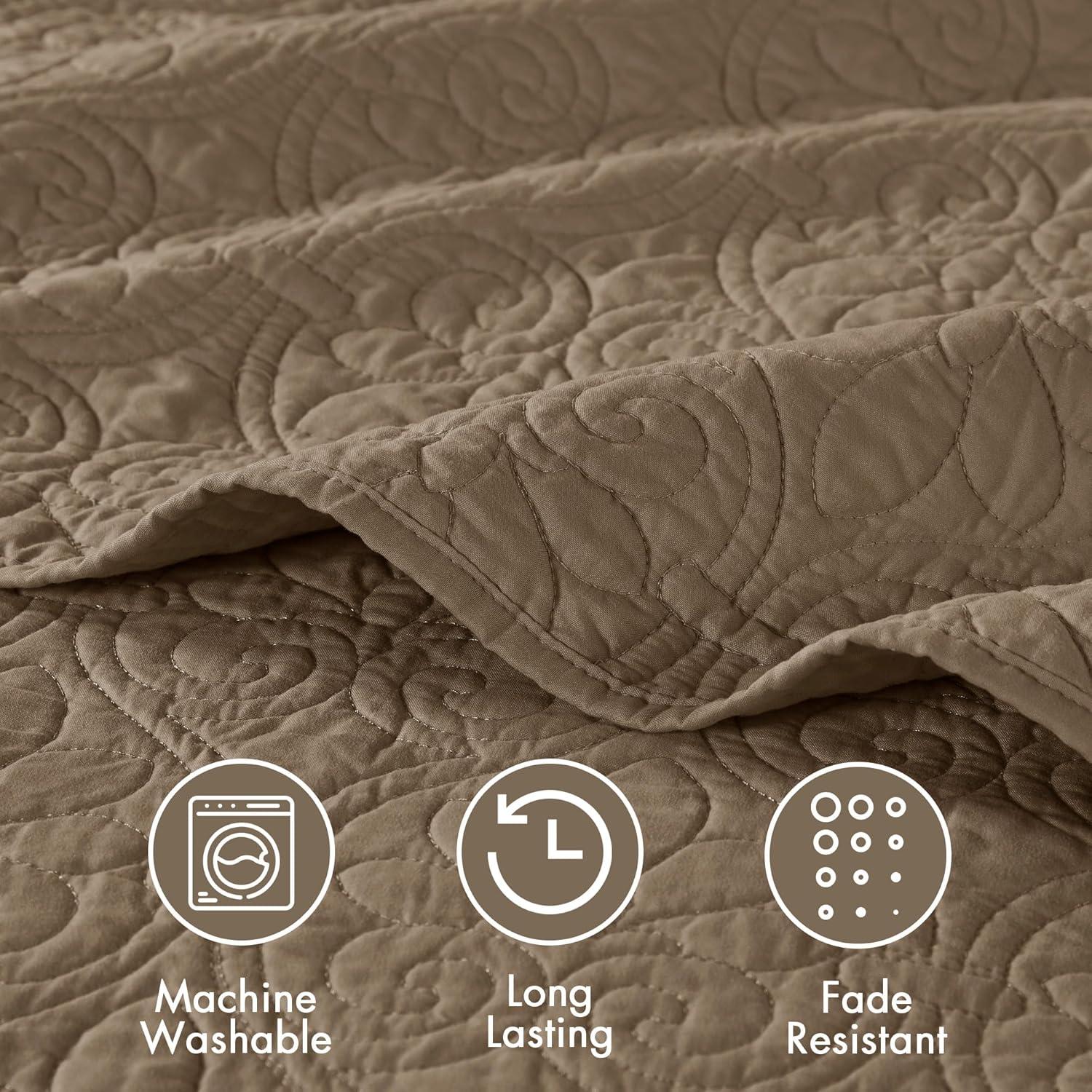 Madison Park Quebec Reversible Quilt Set