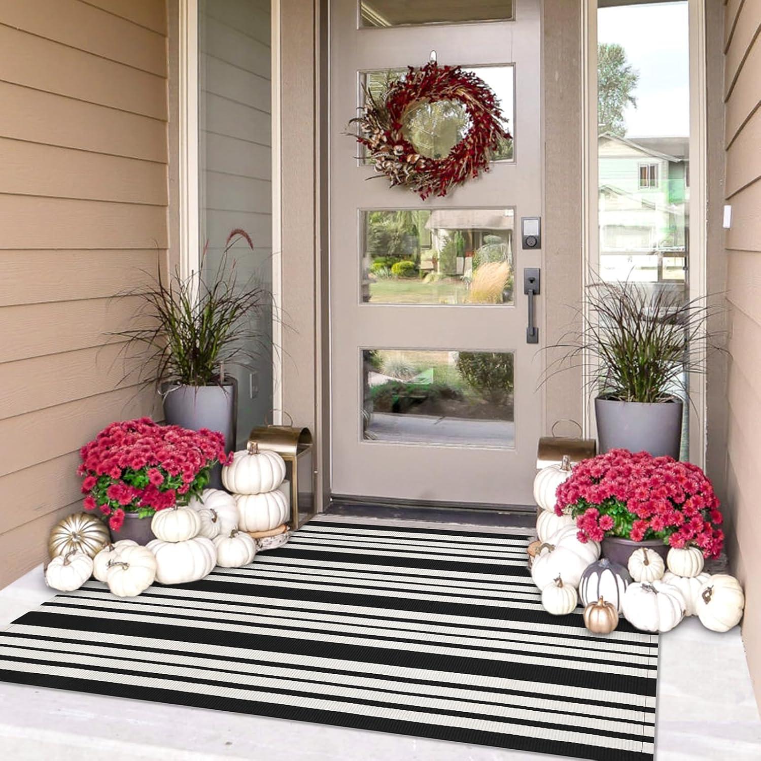 IOHOUZE Navy and White Striped Rug 2'x3' Front Door Rugs, Small Washable Area Rug for Front Porch, Spring Summer Doormats Outdoor Indoor, Cotton Rugs for Entryway Porch Entrance