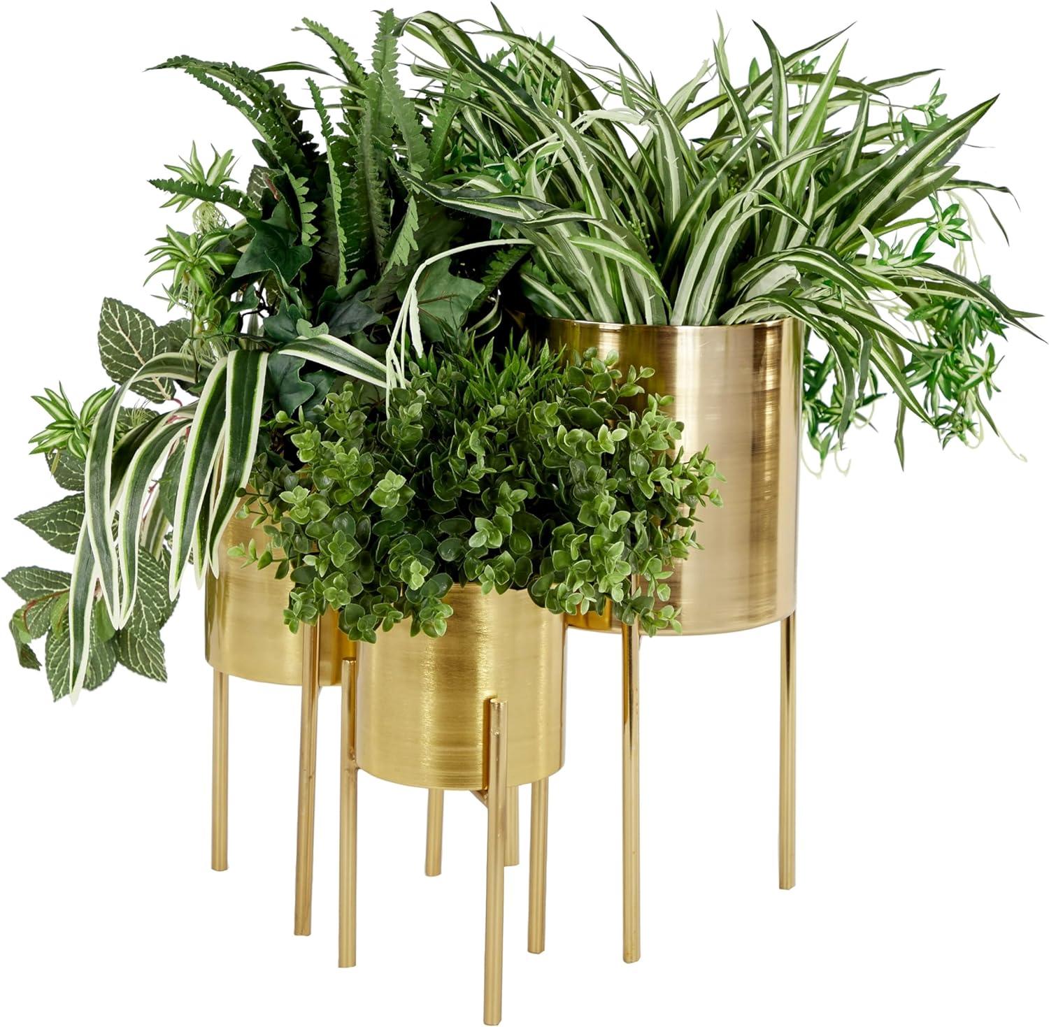 DecMode 18", 14", 12"H White Metal Planter with Removable Gold Stand (3 Count)