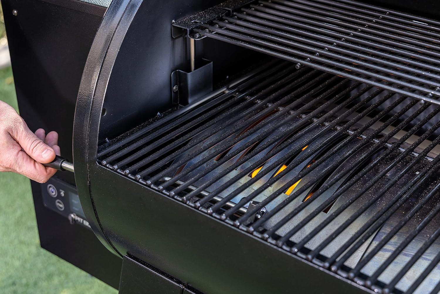 Pit Boss 820FB1 Wood Pellet Grill and Smoker, Matte Black