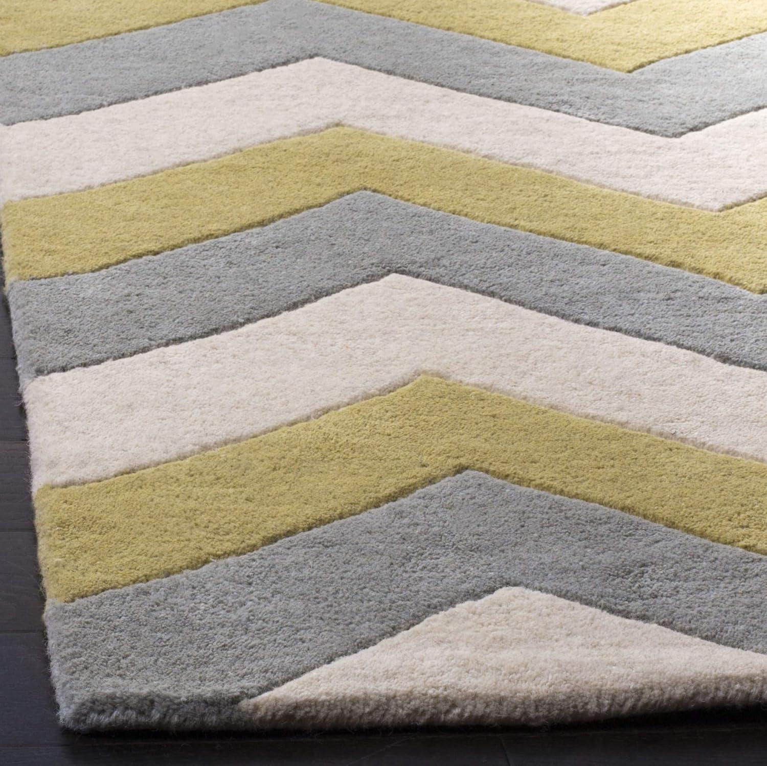 Handmade Gray Chevron Wool 6' x 9' Area Rug