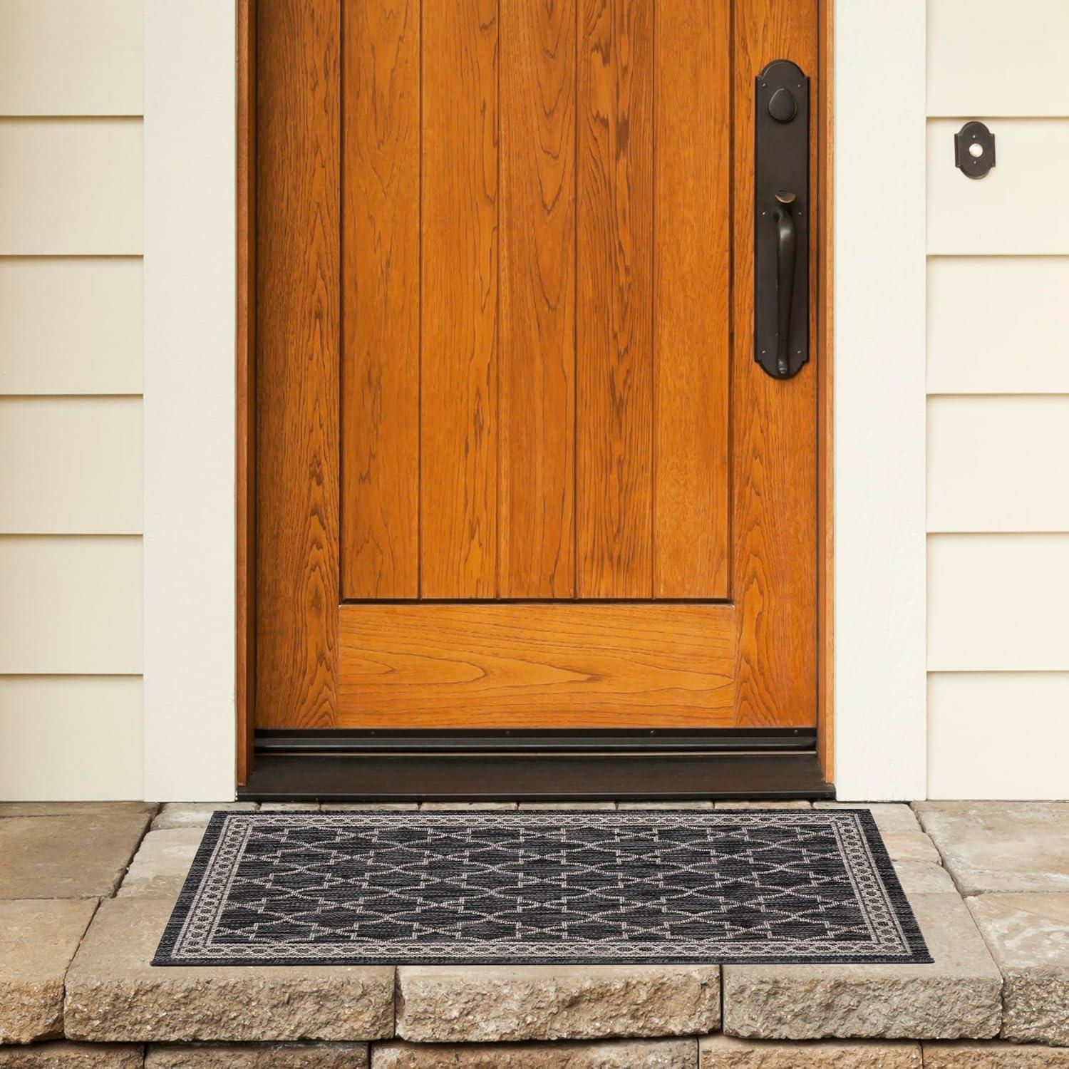 Courtyard CY8871 Power Loomed Indoor/Outdoor Accent Rug - Black/Beige - 2'x3'7" - Safavieh.