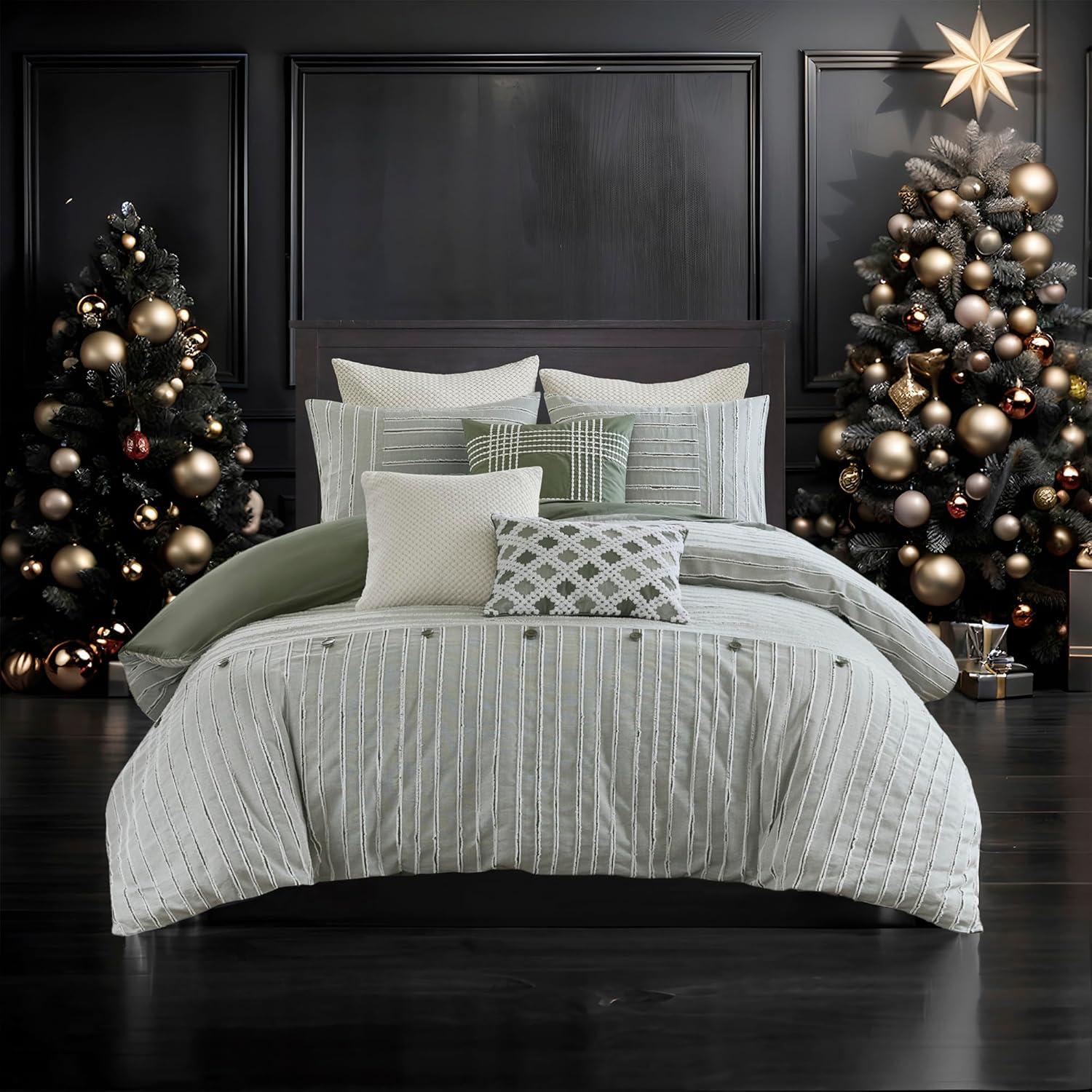 Madison Park Signature Essence Oversized 100% Cotton Clipped Jacquard Comforter Set
