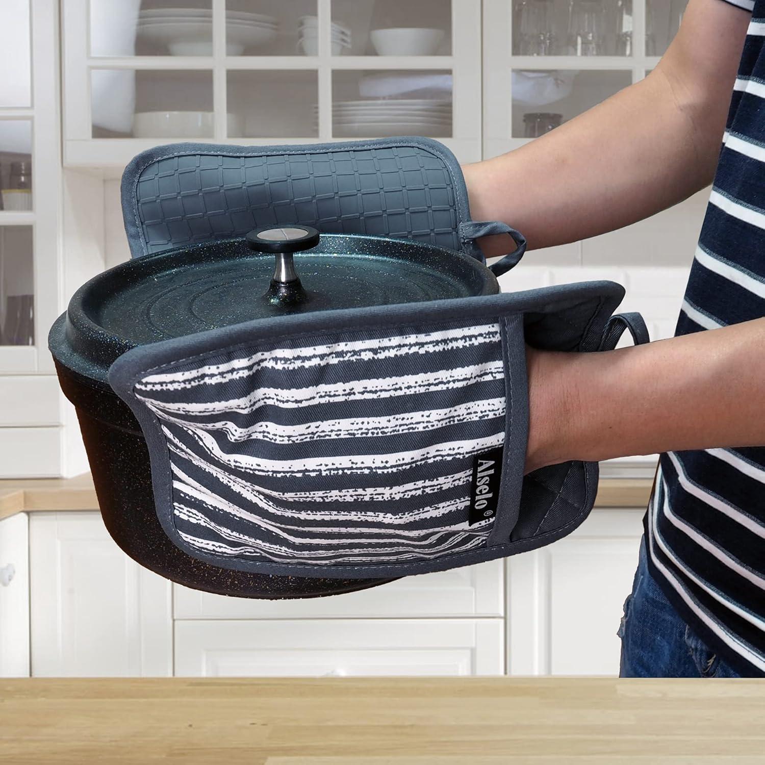 Silicone Pot Holders Set of 3 Heat Resistant & Non Slip Potholders, Professional Oven Hot Pads with Pockets Mitts for Kitchen Cooking Baking Barbecue