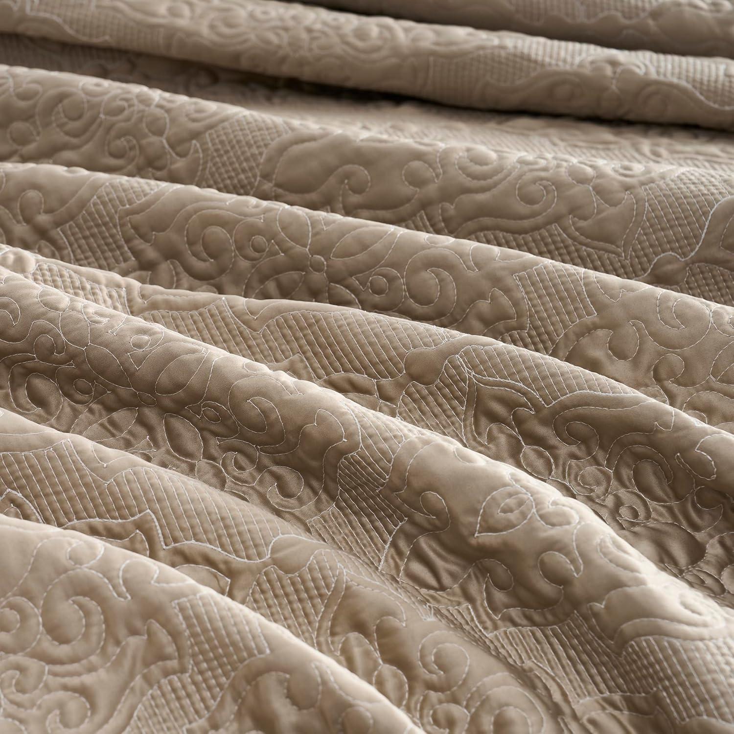 Wonderful Textile Satin Quilt Set Cooling 5-Piece Bedding Set