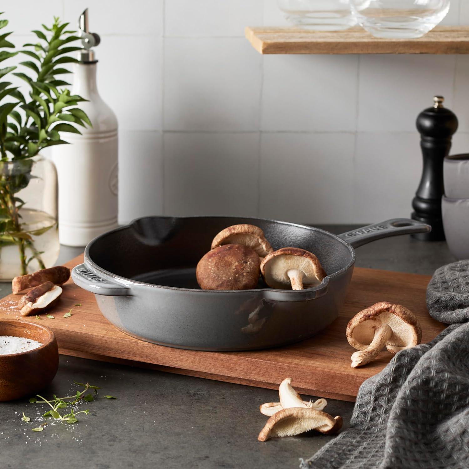 Staub Staub Cast Iron Traditional Skillet