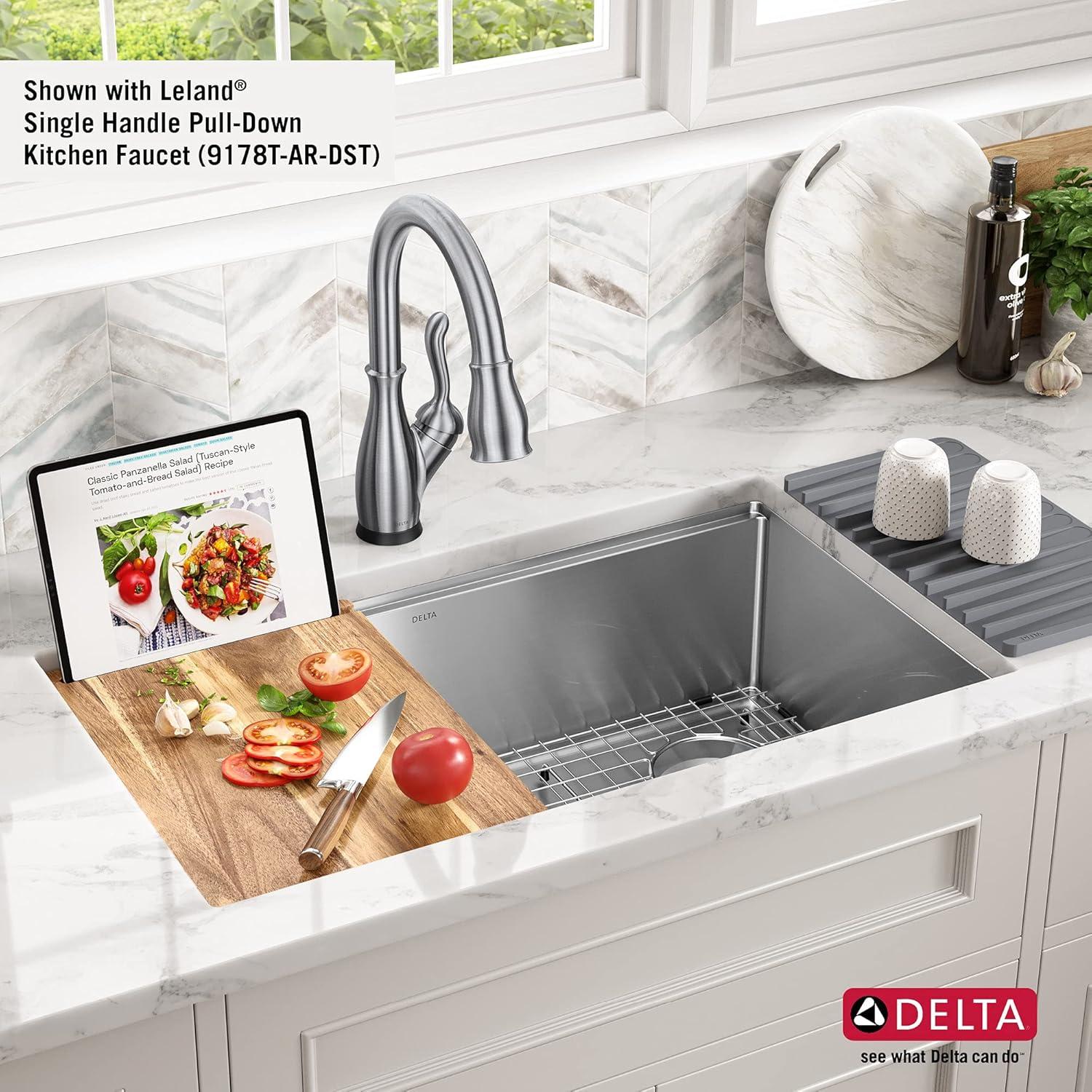 Delta Lorelai™ 32" LWorkstation Kitchen Sink Undermount 16 Gauge Stainless Steel Single Bowl