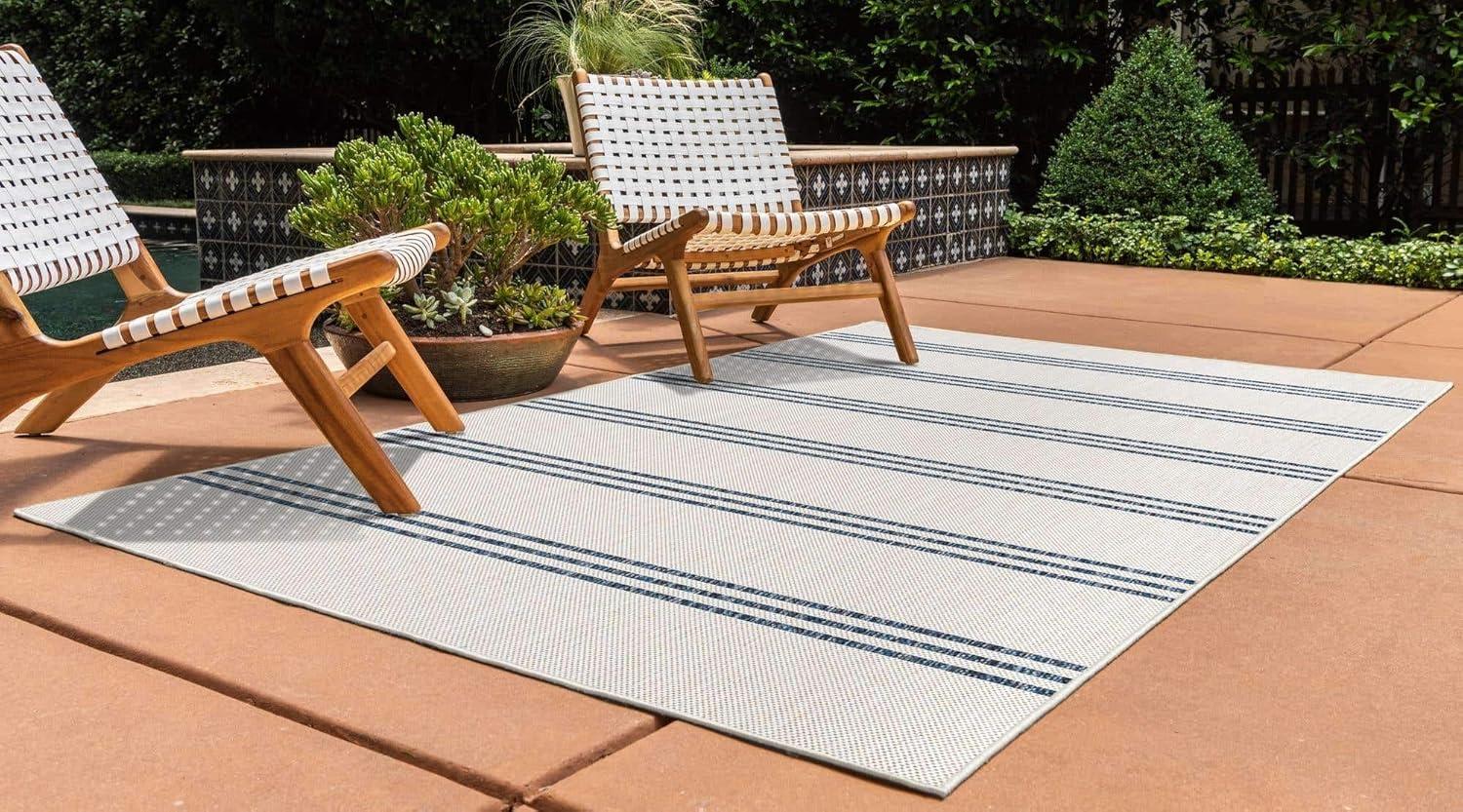 Jill Zarin Outdoor Collection Area Rug - Anguilla (2' 2" x 3' Rectangle Ivory/Blue)