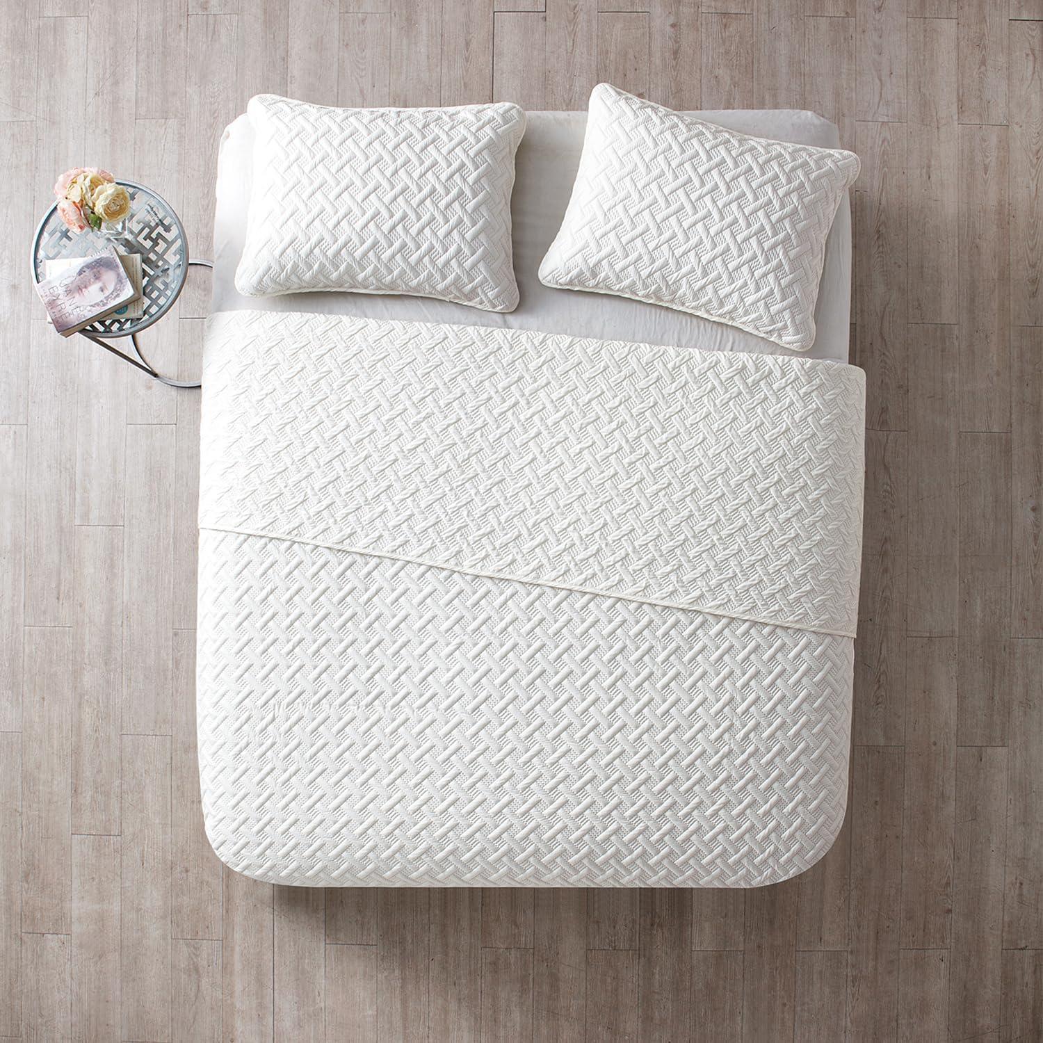 Nina Embossed Basketweave Quilt Set