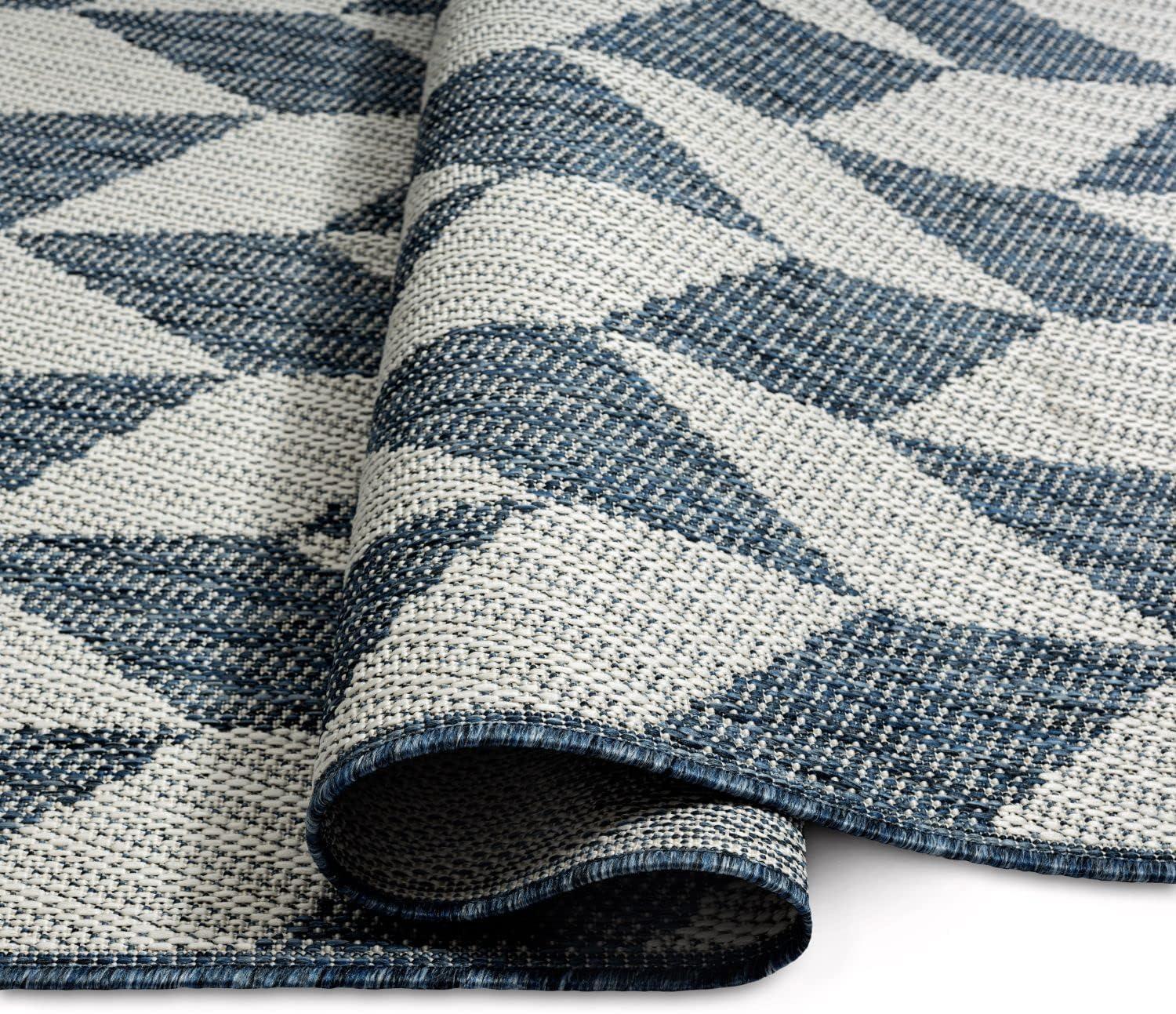 NICOLE MILLER NEW YORK Patio Country Calla Herringbone Indoor/Outdoor Area Rug, Blue/Cream