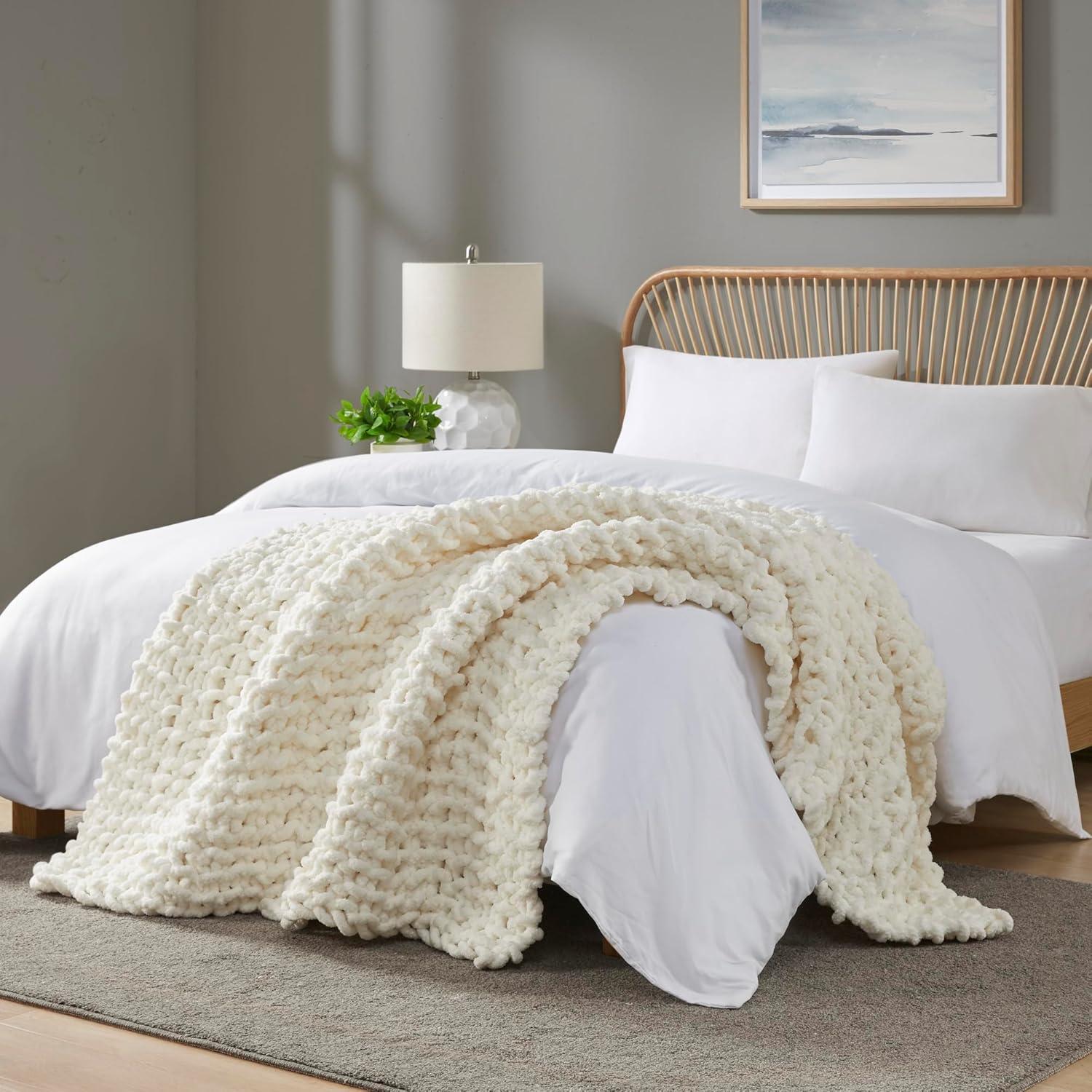 Ivory Chenille Luxurious Chunky Knit 50"x60" Throw Blanket