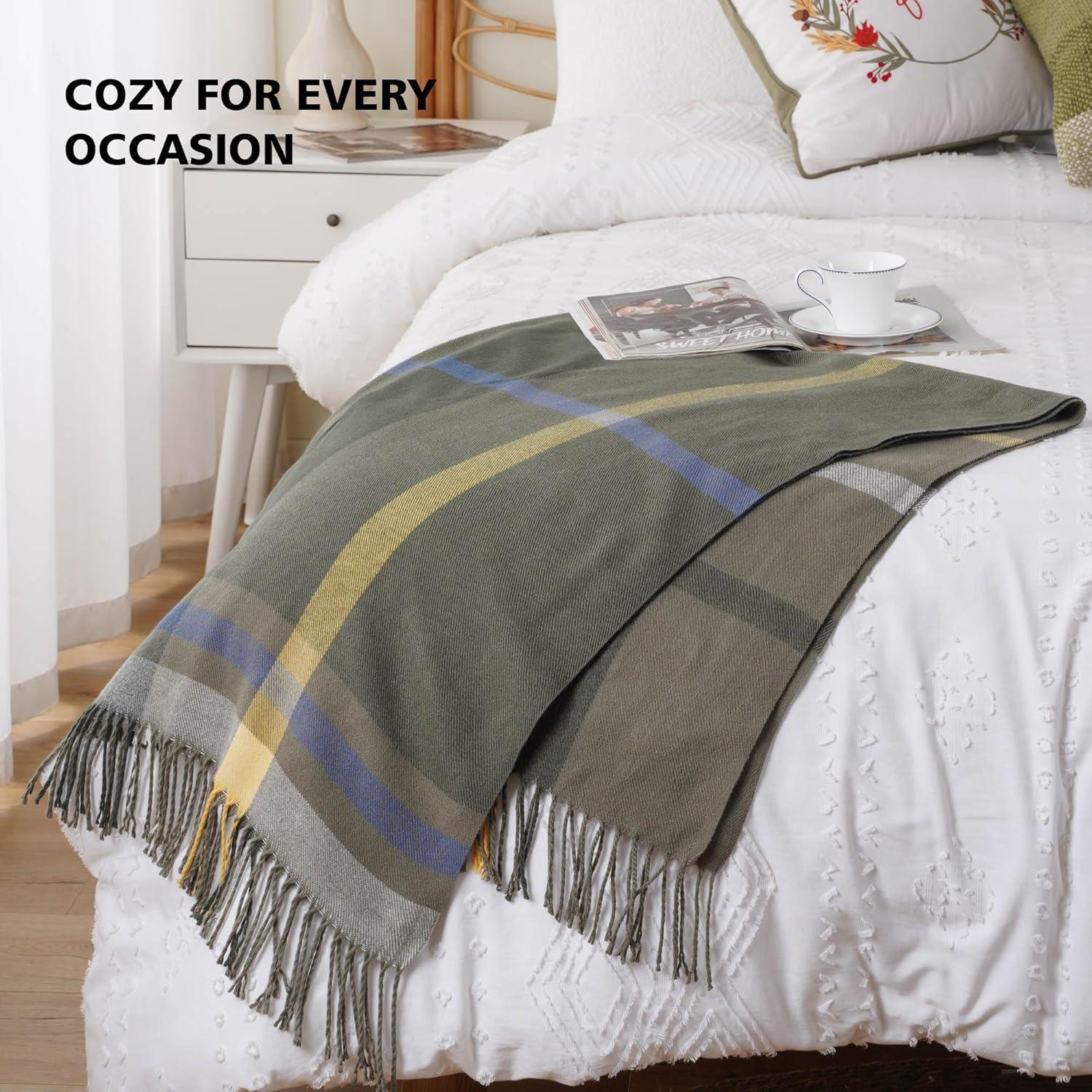 Battilo Classic Plaid Throw Blanket for Couch,Black&Beige,Buffalo Check Pattern Blanket for Picnic,50"x60"
