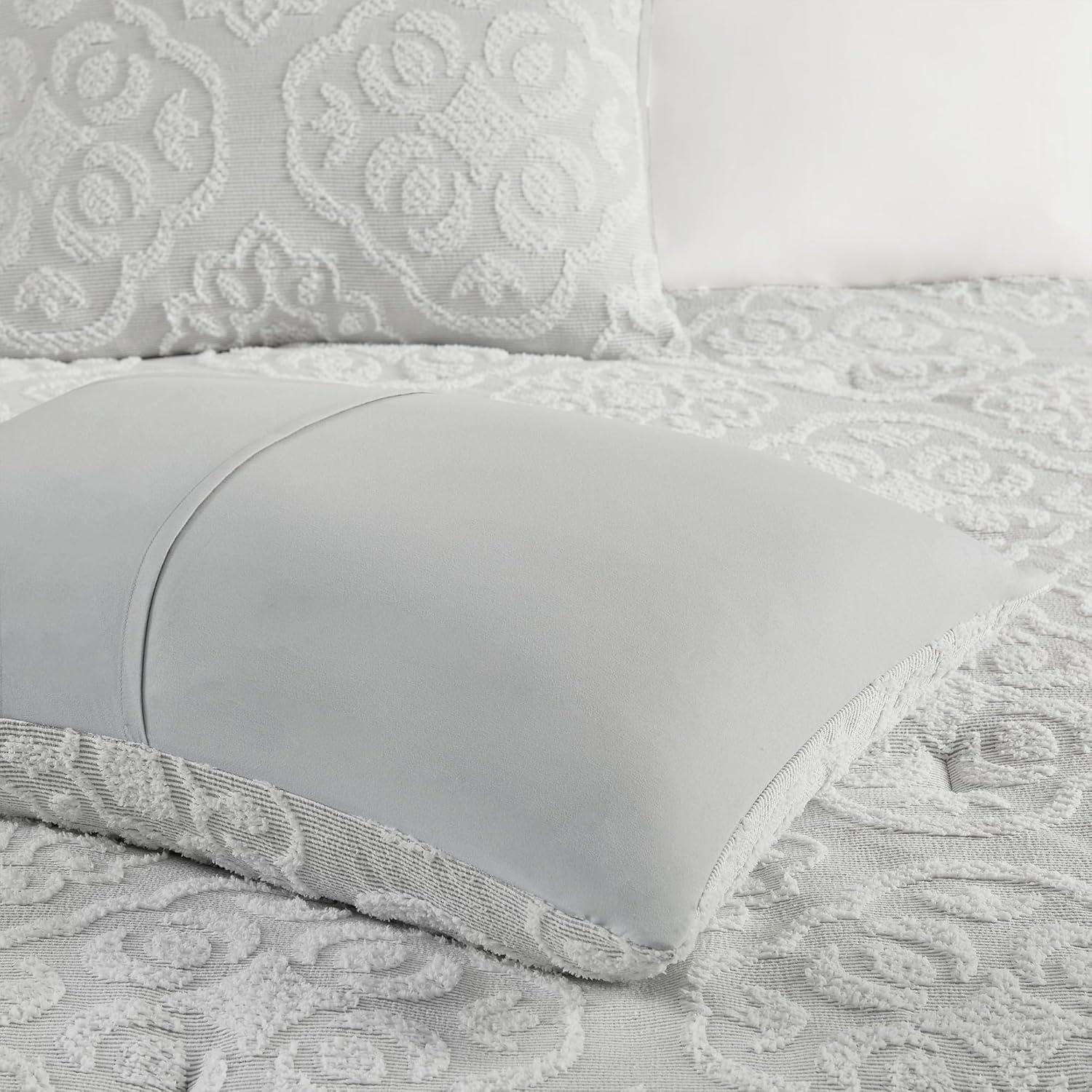 510 Design Everly 3 Piece Tufted Woven Medallion Comforter Set