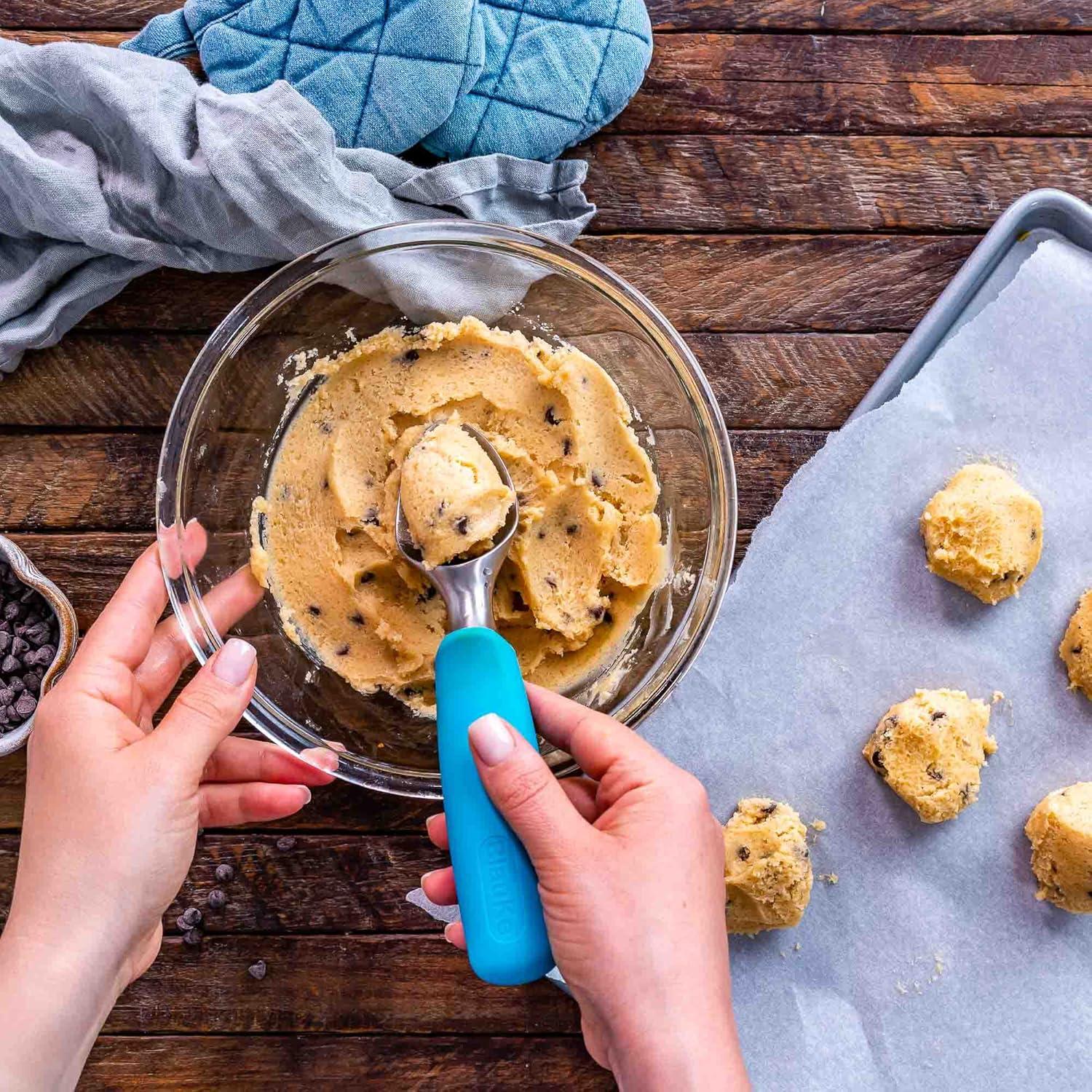 Small Stainless Steel Ice Cream Scoop with Non-Slip Grip