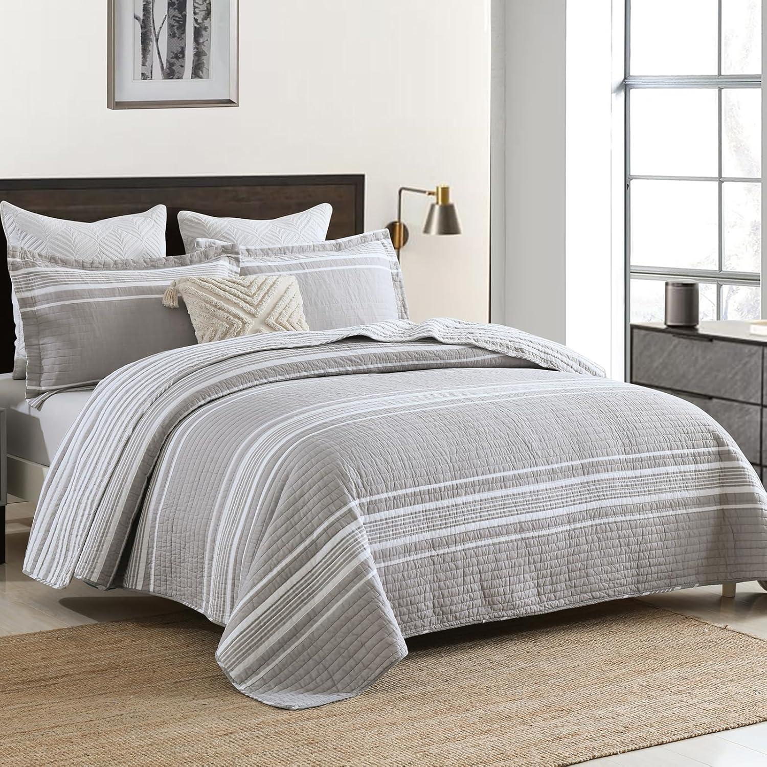 3pc King Farmhouse Striped Reversible Quilt Bedding Set Gray - Lush Décor